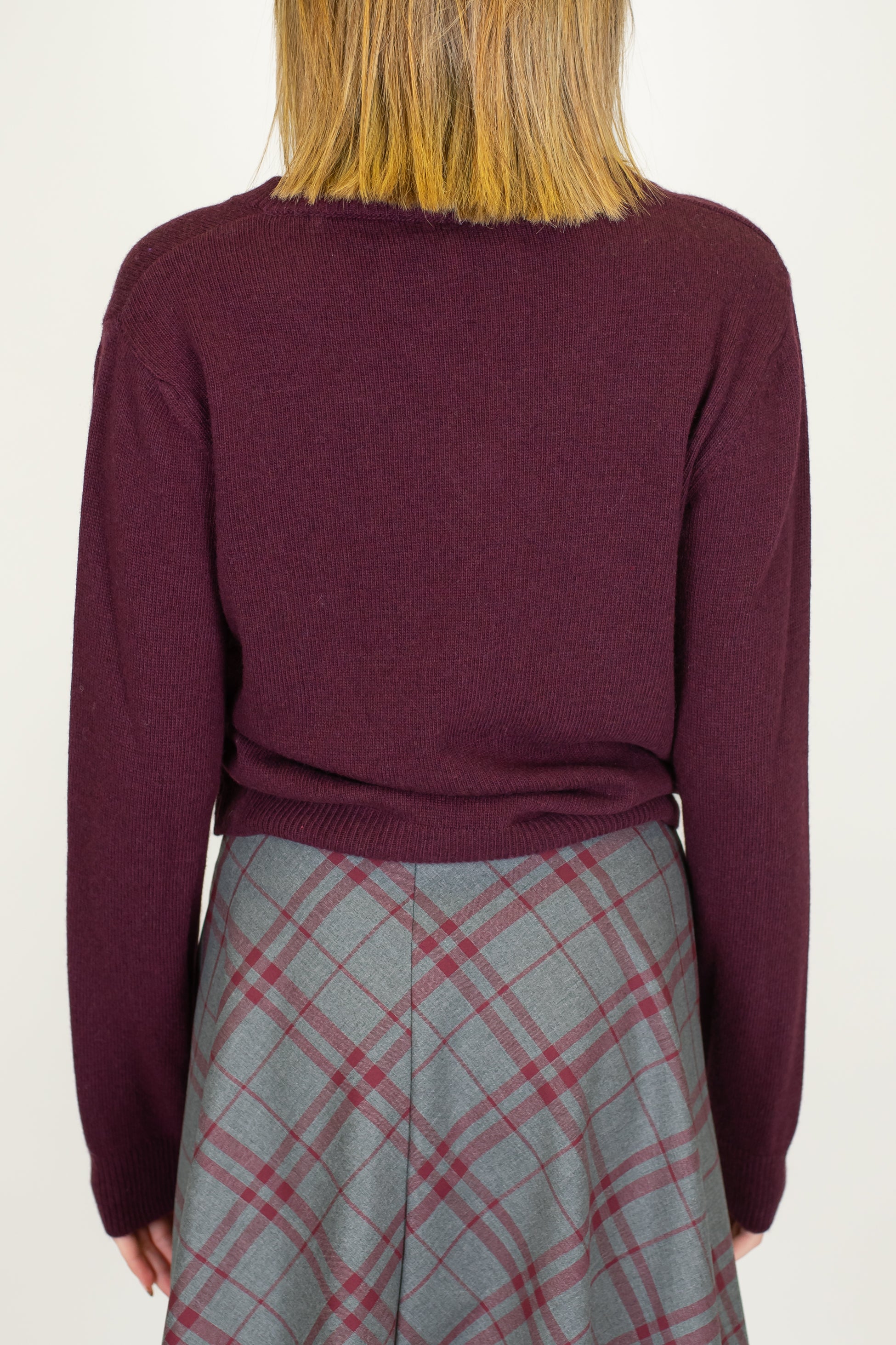 Tensione in - Maglia scollo a V in misto lana e cashmere