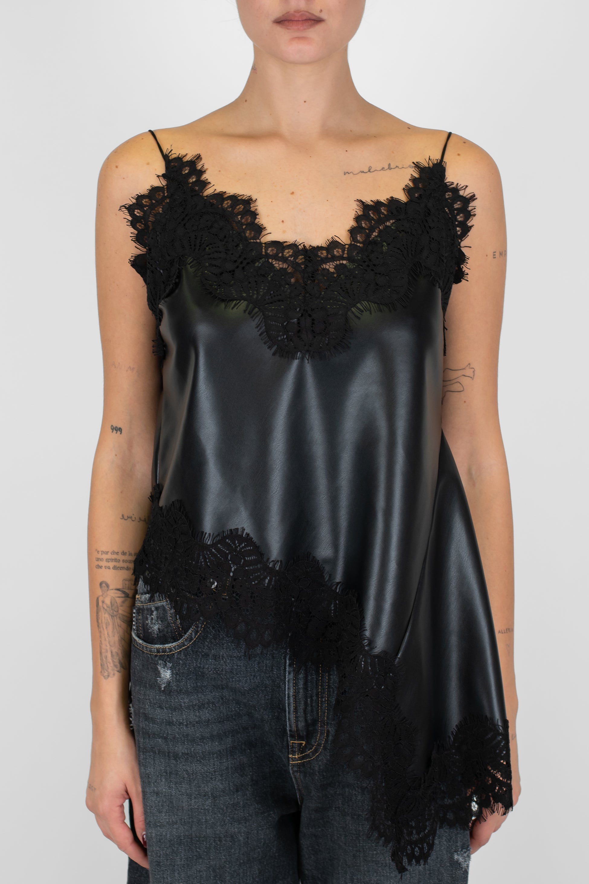 Motel - Top asimmetrico in ecopelle con pizzo
