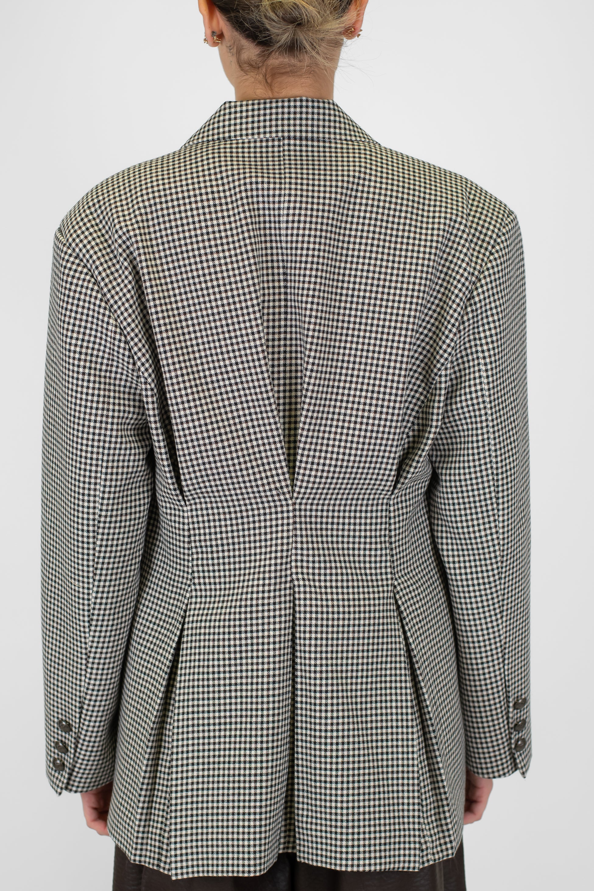 Tensione in - Giacca doppiopetto microfantasia quadri con spalline e pinces sul retro