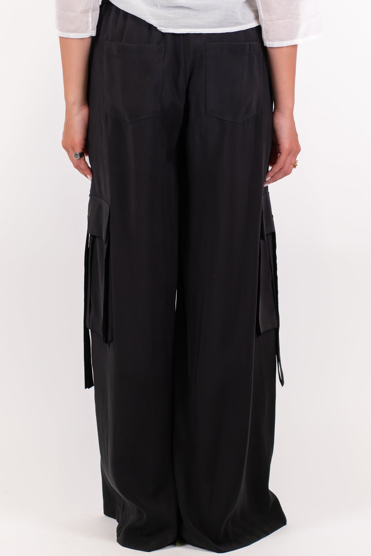 Tensione in - Pantalone palazzo cargo in viscosa leggera con coulisse