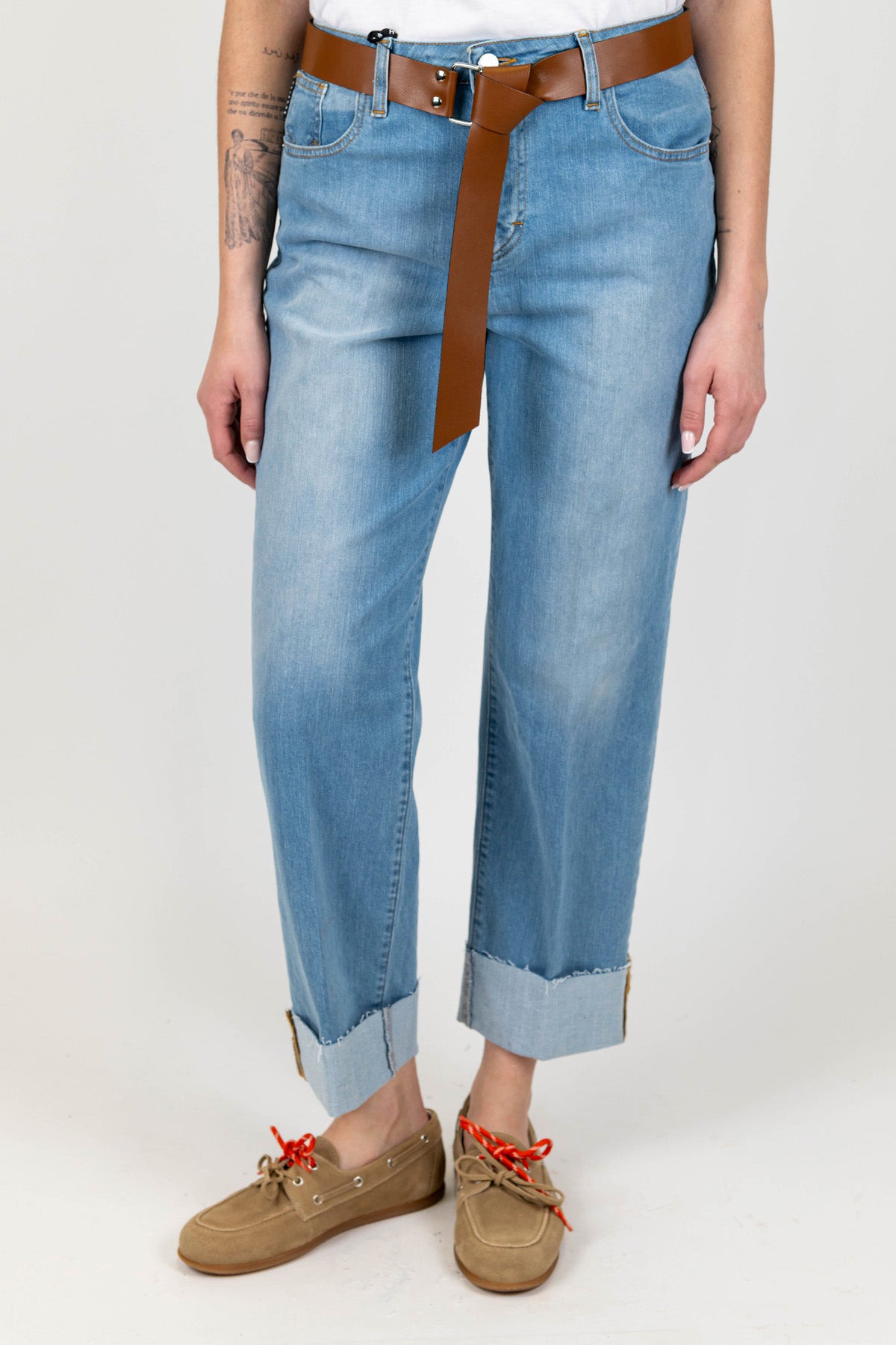 Haveone - Jeans modello Mandy lavaggio chiaro con maxi risvolto sul fondo