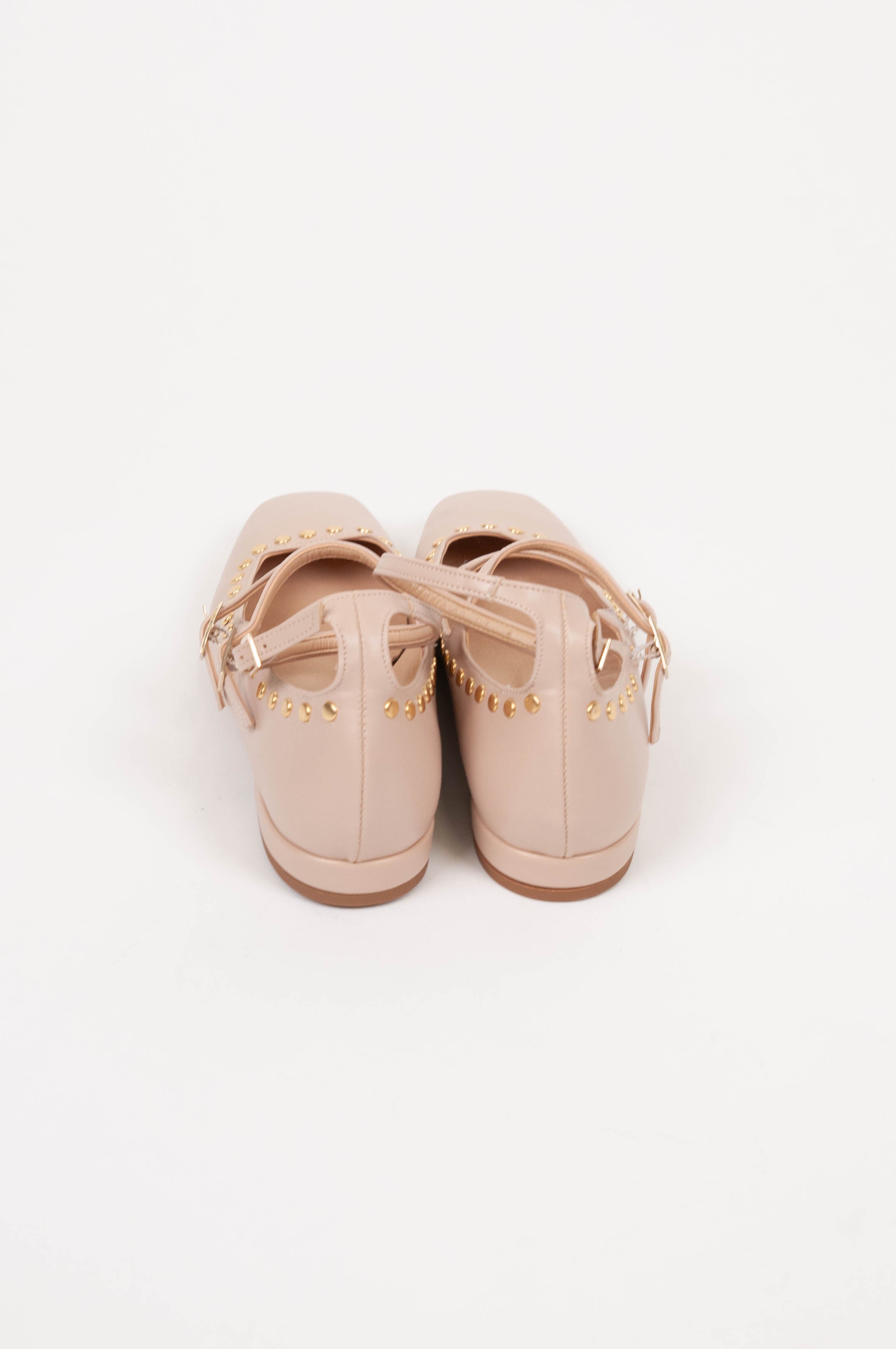 Ovyé - Ballerina in ecopelle con borchie e cinturini