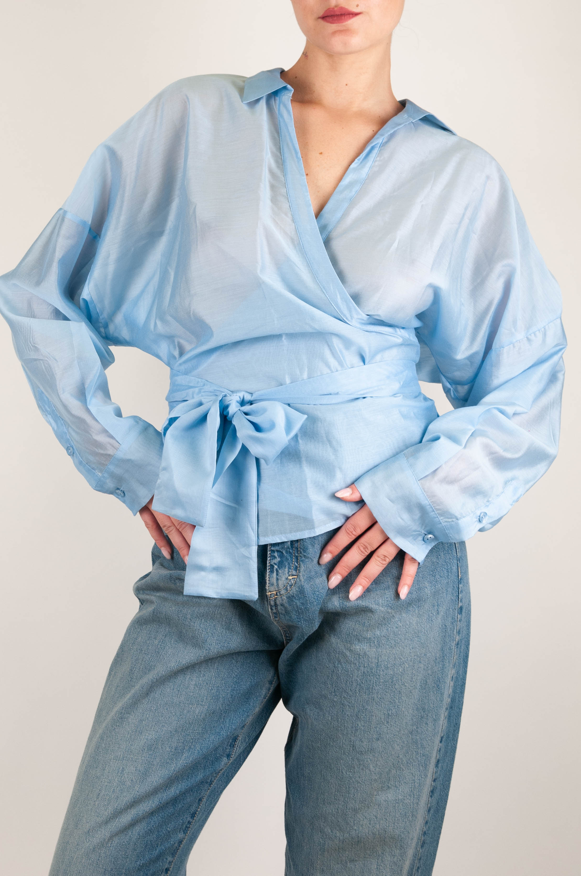 Motel - Camicia a portafoglio in tencel con collo coreano