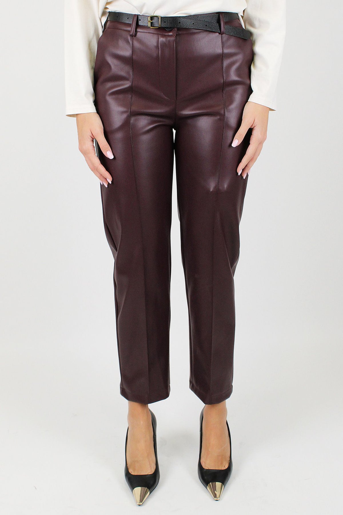 Tensione in - Pantalone slim in ecopelle