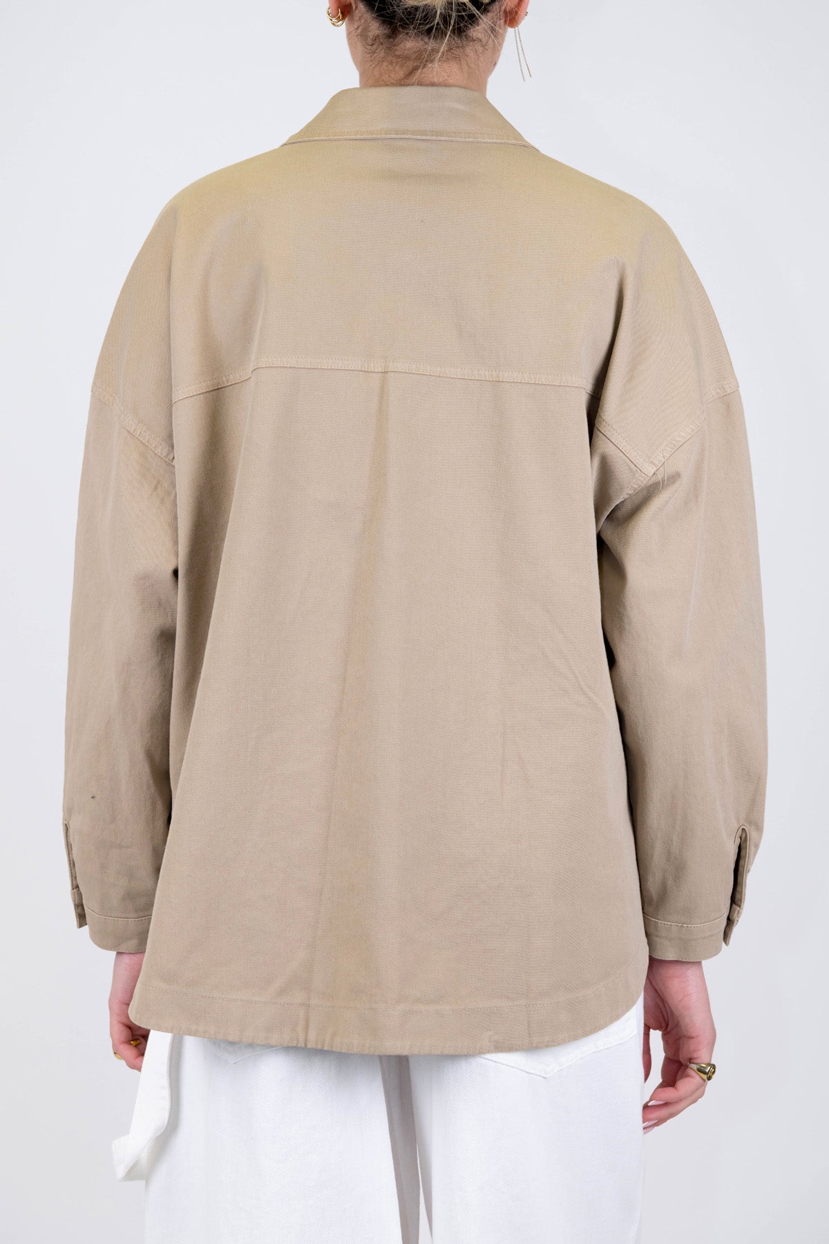 Tensione in - Camicia in denim colorato con patch sul taschino