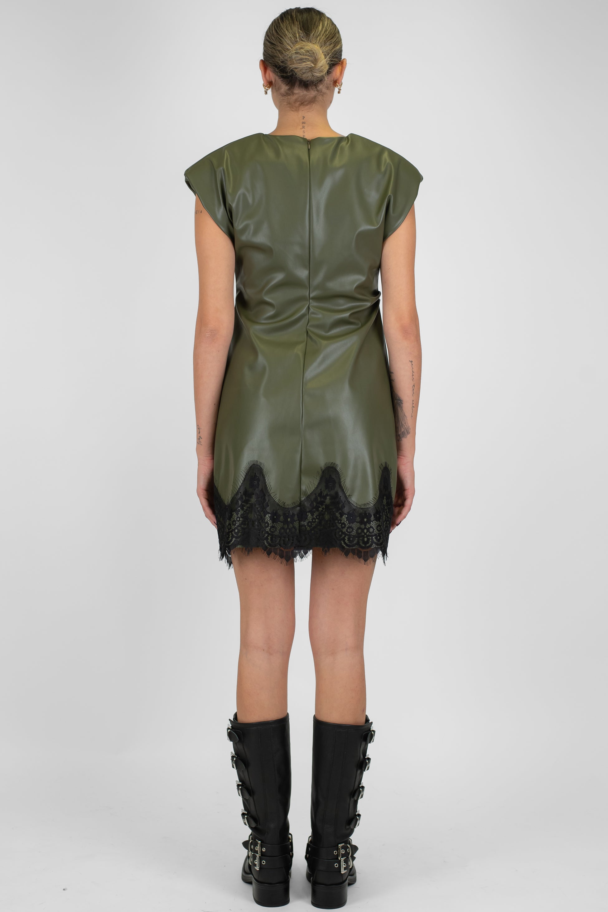 Motel - Abito corto in ecopelle con dettaglio in pizzo