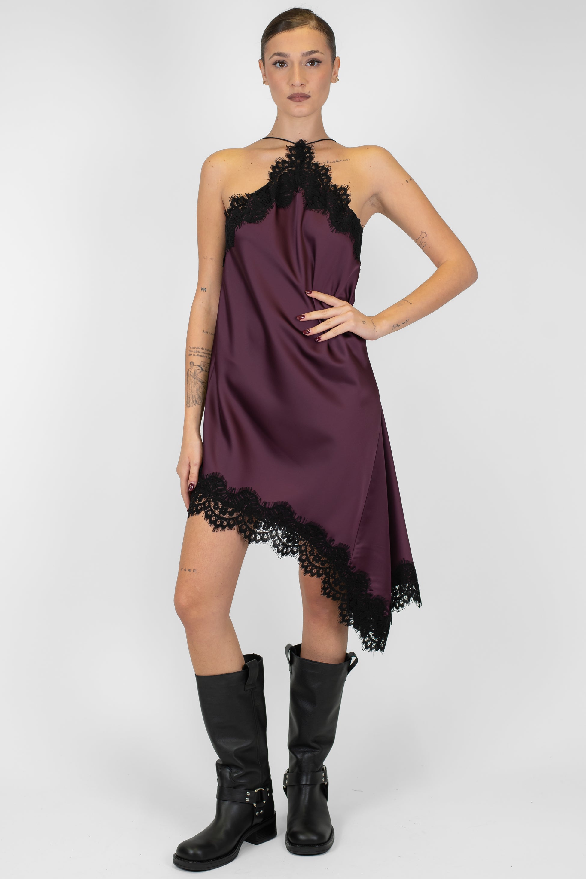 Motel - Abito corto in satin con profili in pizzo e asimmetria laterale