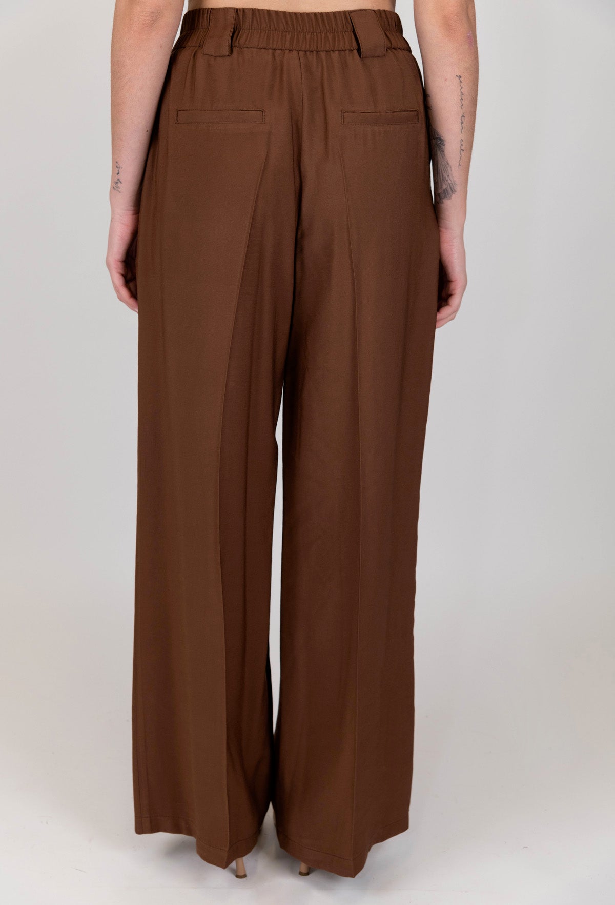 Tensione in - Coordinato gilet e pantalone palazzo