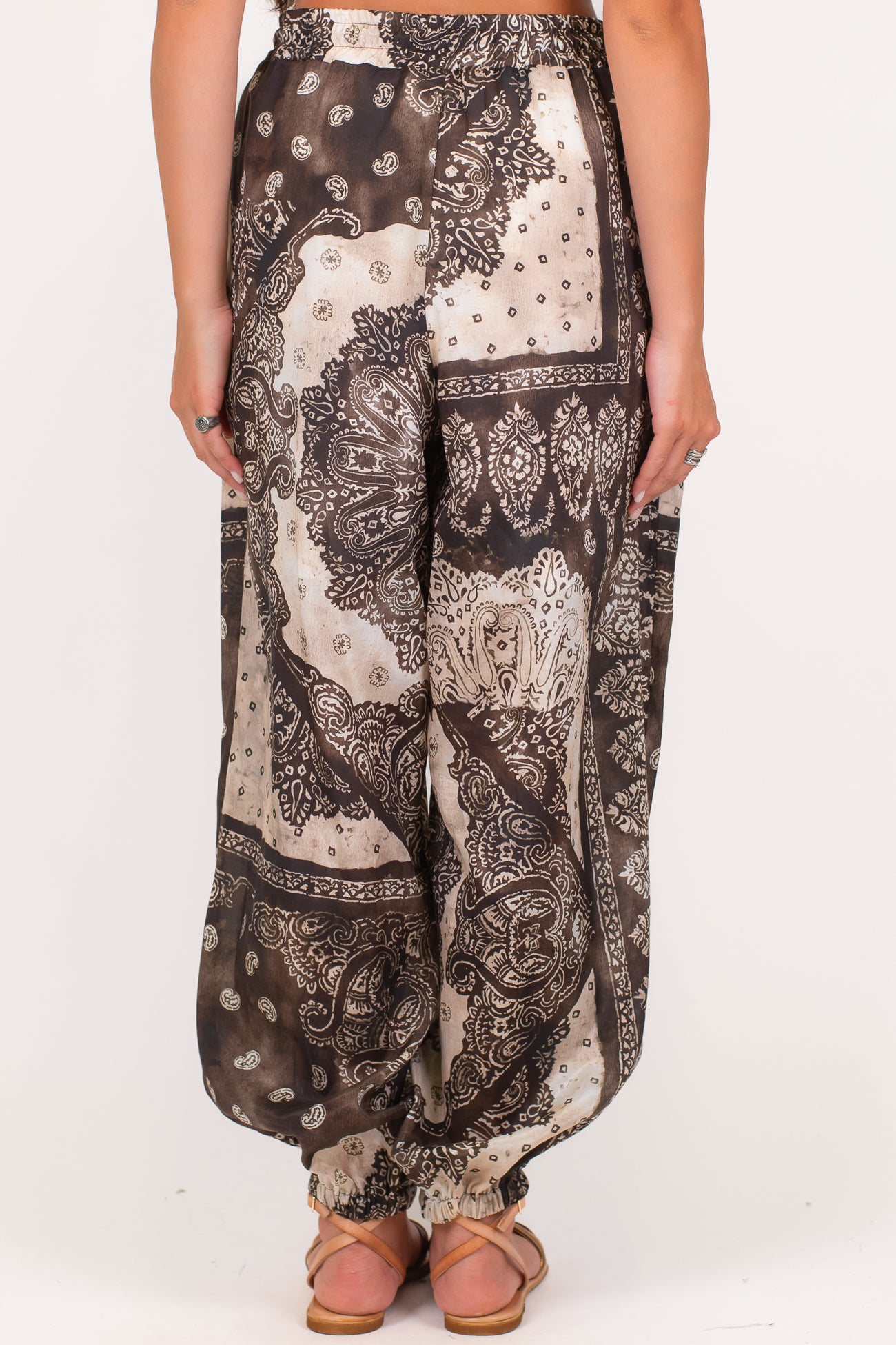 Souvenir - Pantalone fantasia bandana con elastico alla caviglia