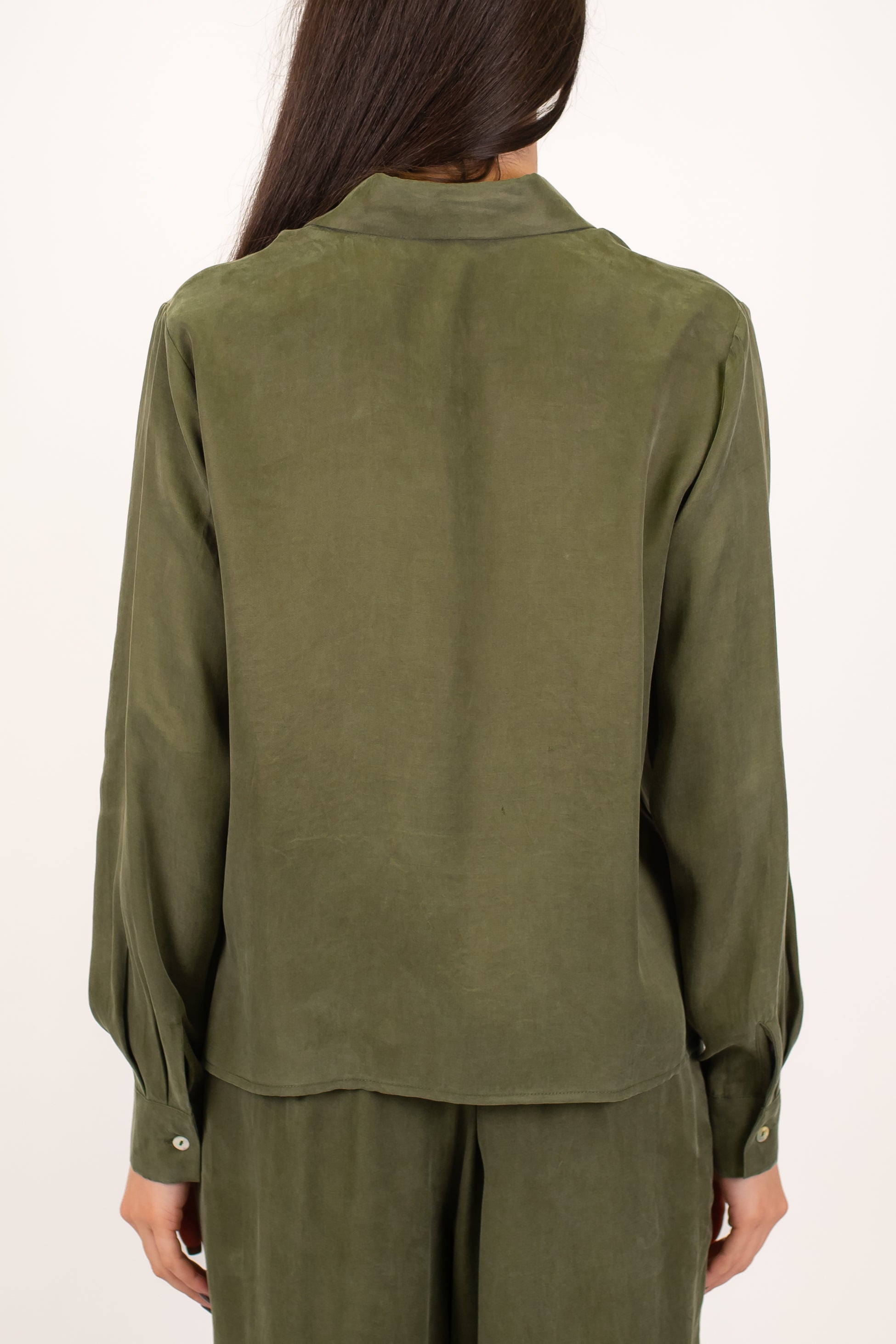 Tensione in - Camicia in lyocell effetto seta con taschini