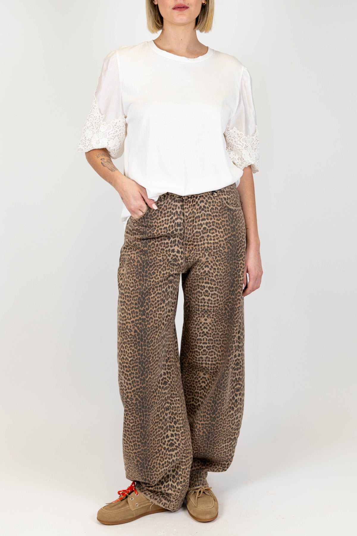 Tensione in - Pantalone worker in denim fantasia animalier