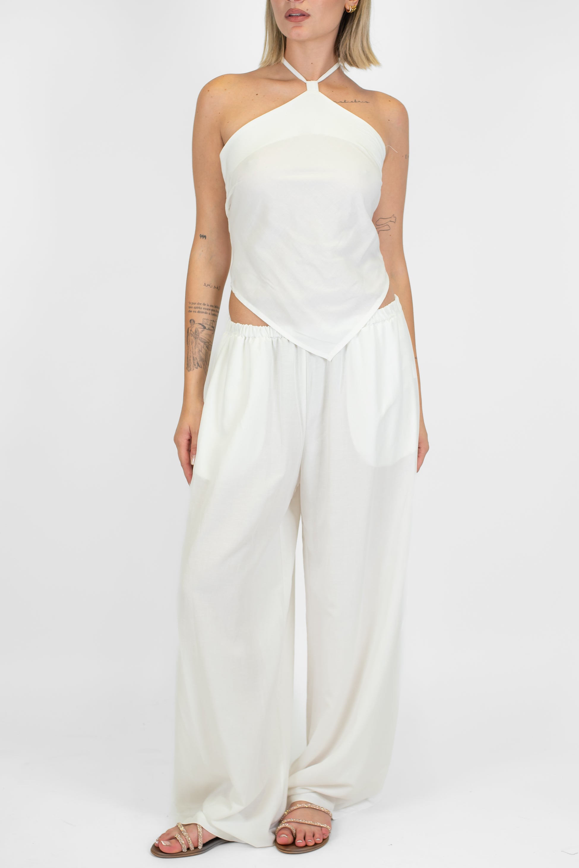 Tensione in - Coordinato in misto lino con allaccio sul retro e pantalone palazzo con elastico in vita