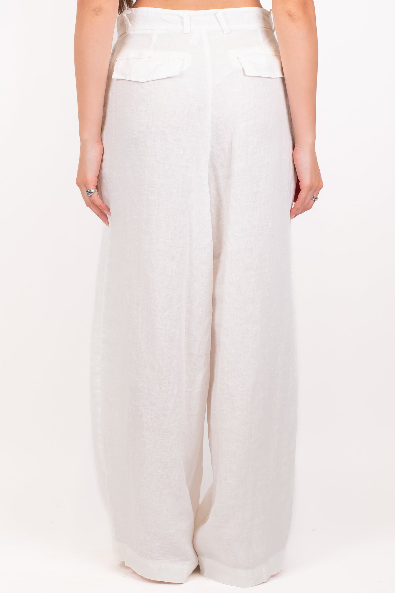 Tensione in - Pantalone barrel in puro lino con pinces