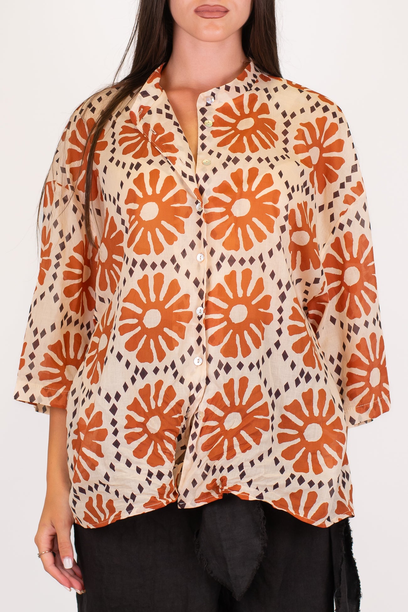 Tensione in - Camicia fantasia floreale astratta in viscosa leggera con collo coreano