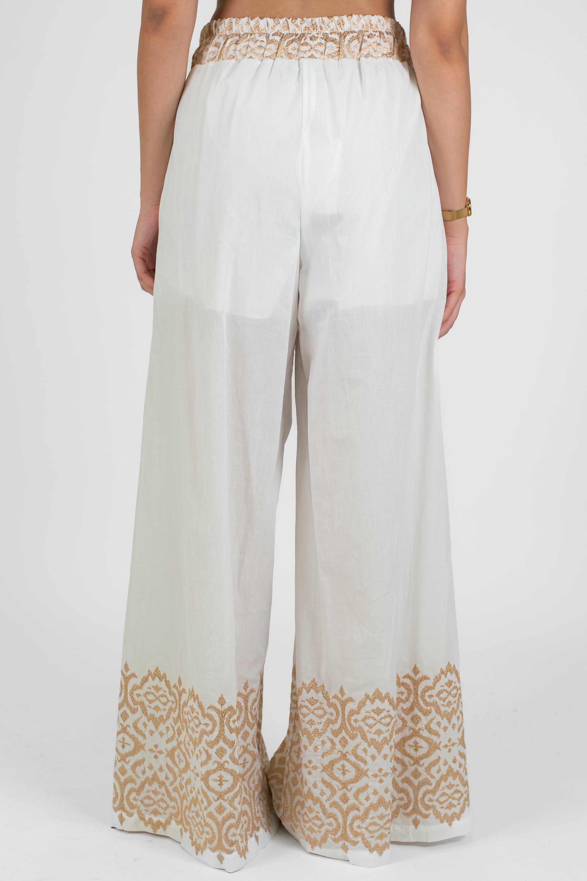 Motel - Coordinato gilet e pantalone palazzo con ricami a contrasto e coulisse