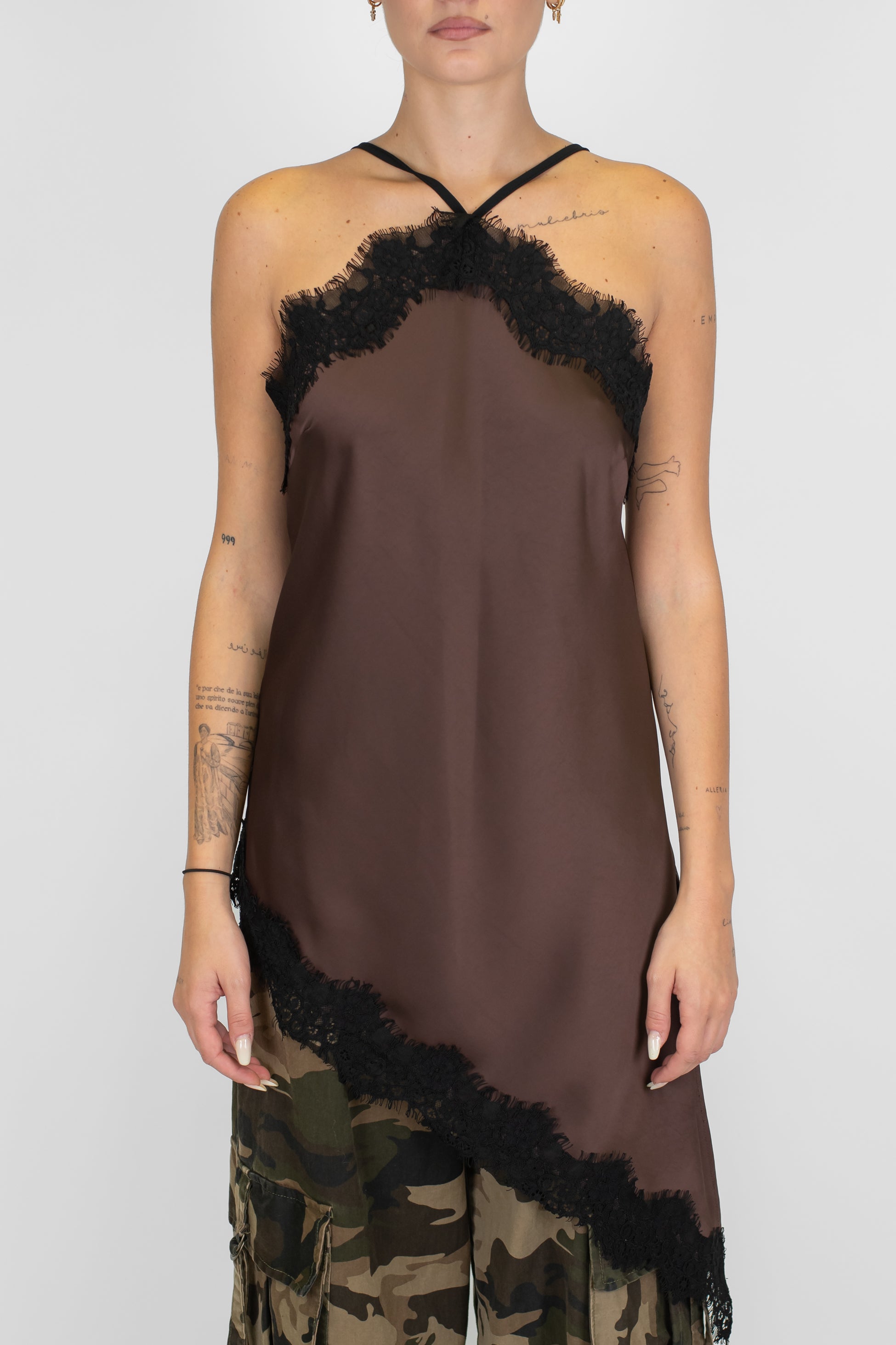 Haveone - Top in satin asimmetrico con orli in pizzo