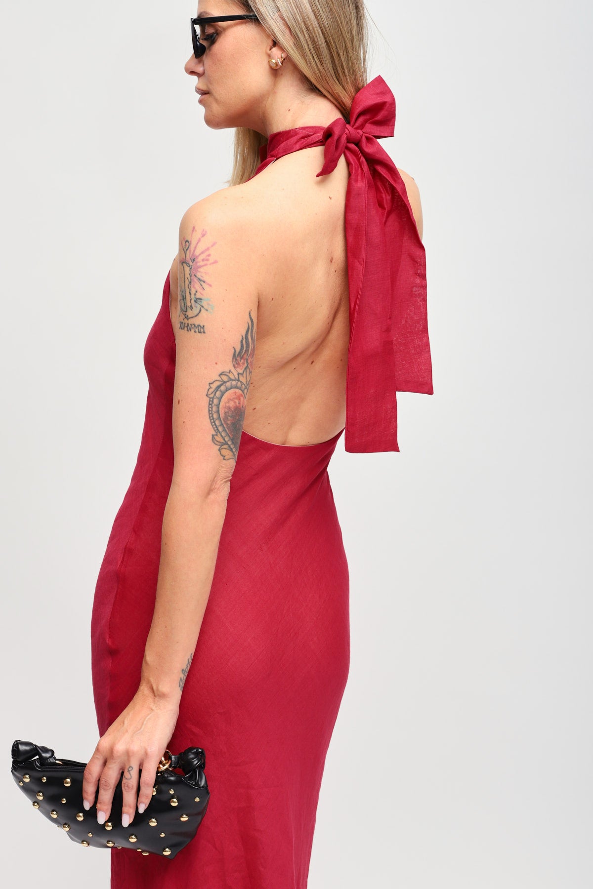 Maryley - Abito in lino scollato sulla schiena allacciato al collo