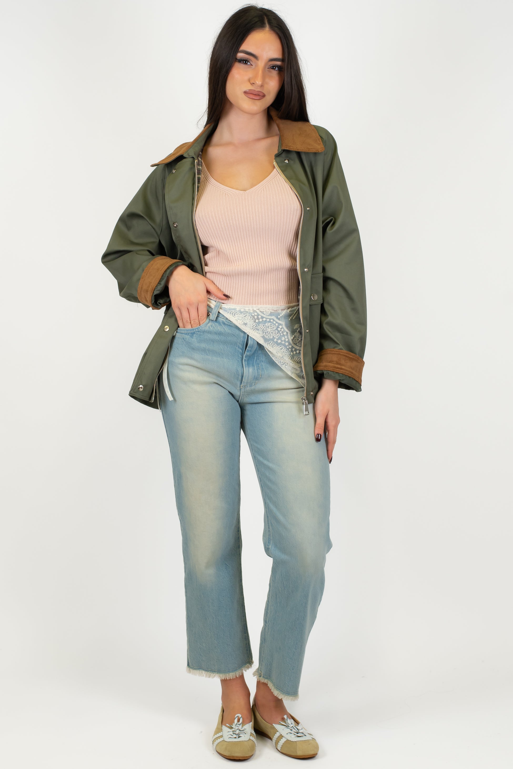 Motel - Jeans regular lavaggio chiaro con bandana in pizzo