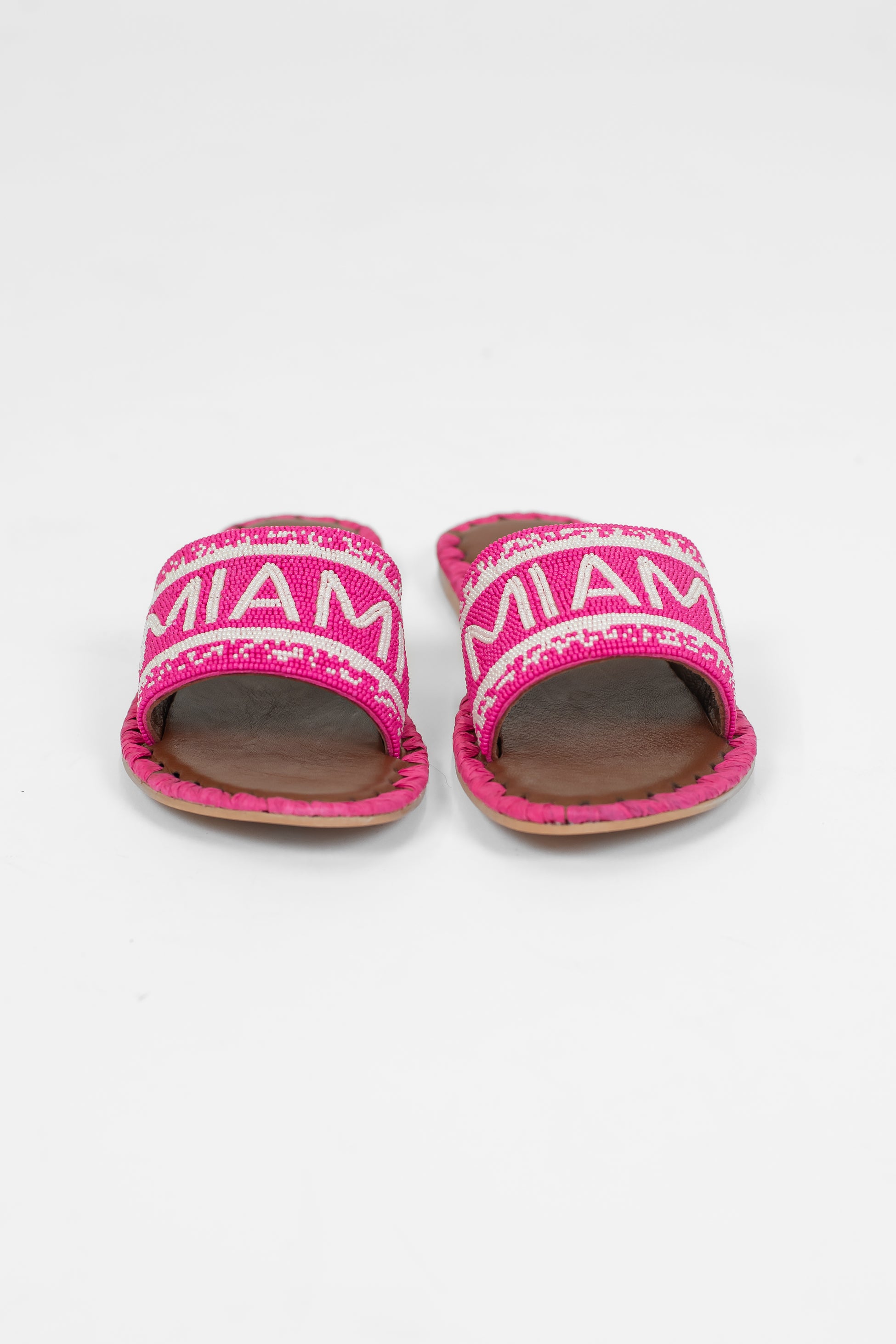 Mosaic - Ciabattina con fascia decorata da perline con scritta