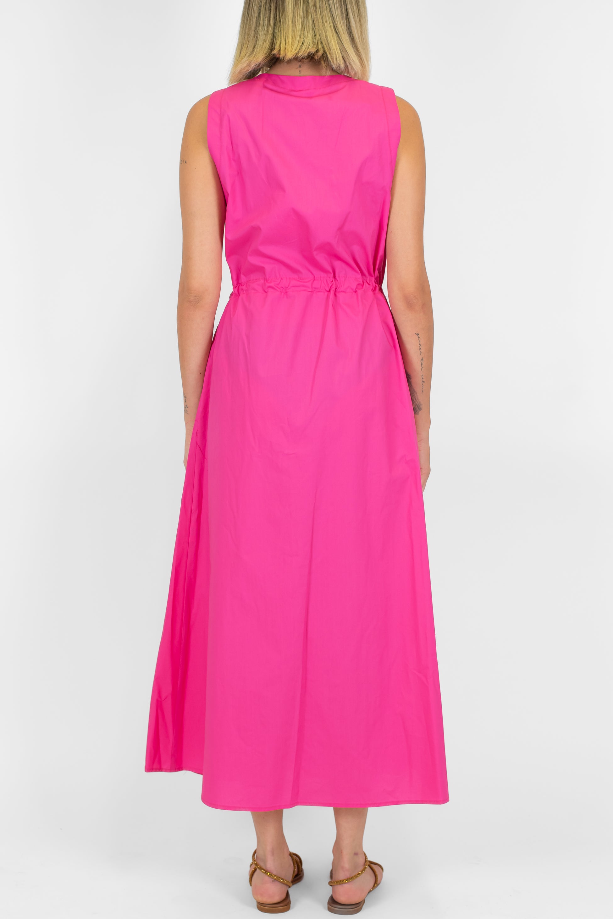 Tensione in - Abito giromaniche con coulisse in vita