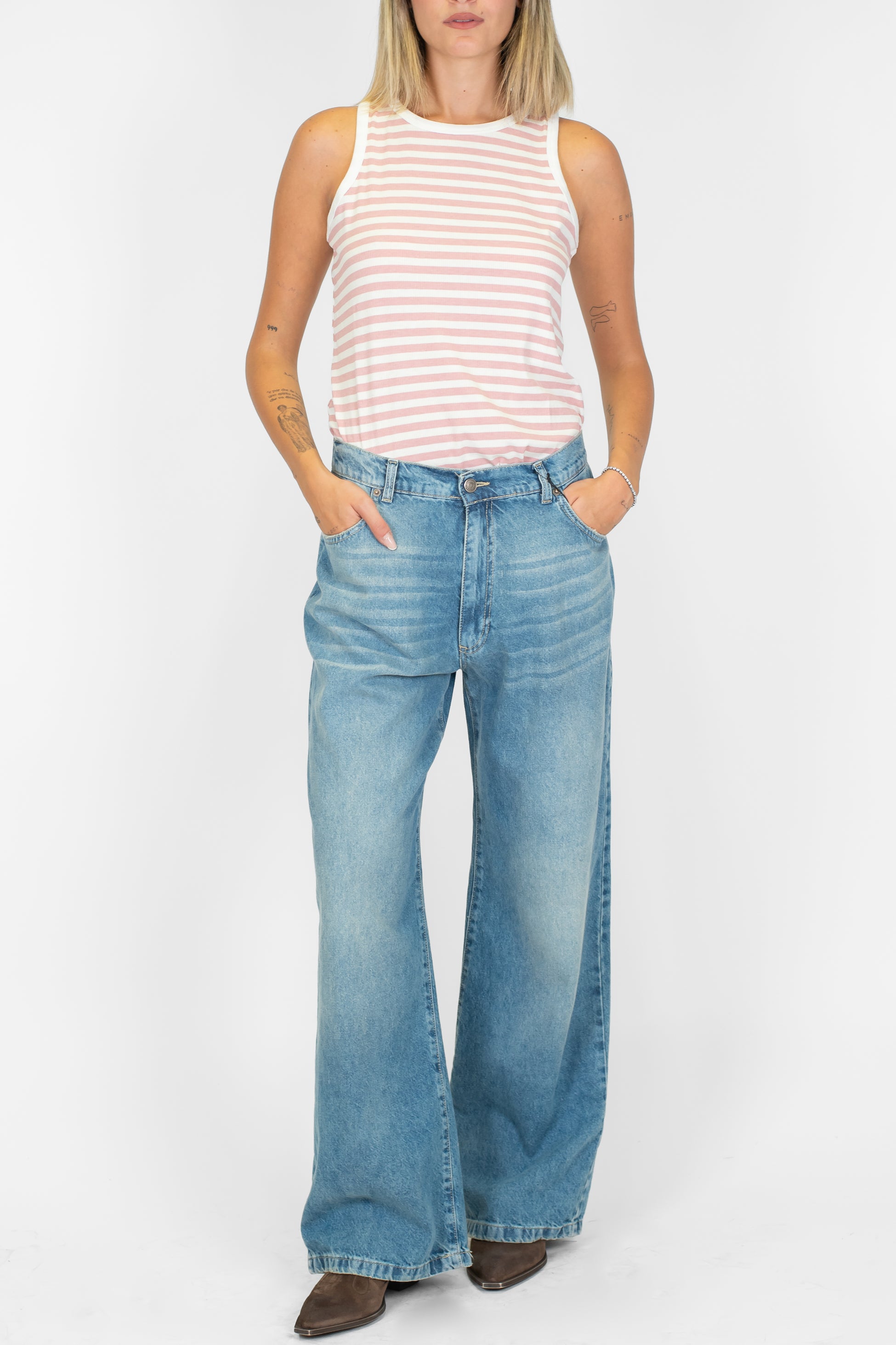 Tensione in - Jeans palazzo lavaggio medio