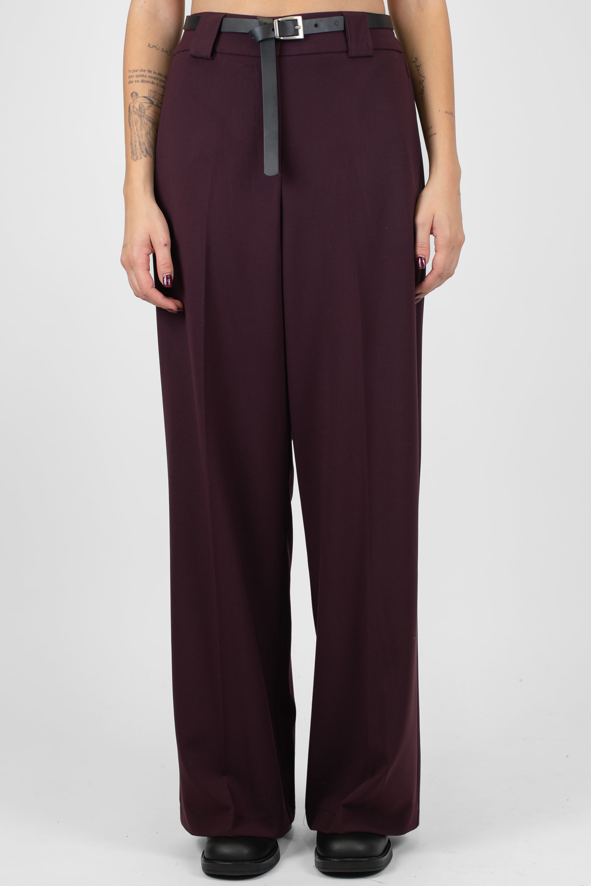 Tensione in - Pantalone palazzo con elastico sul retro