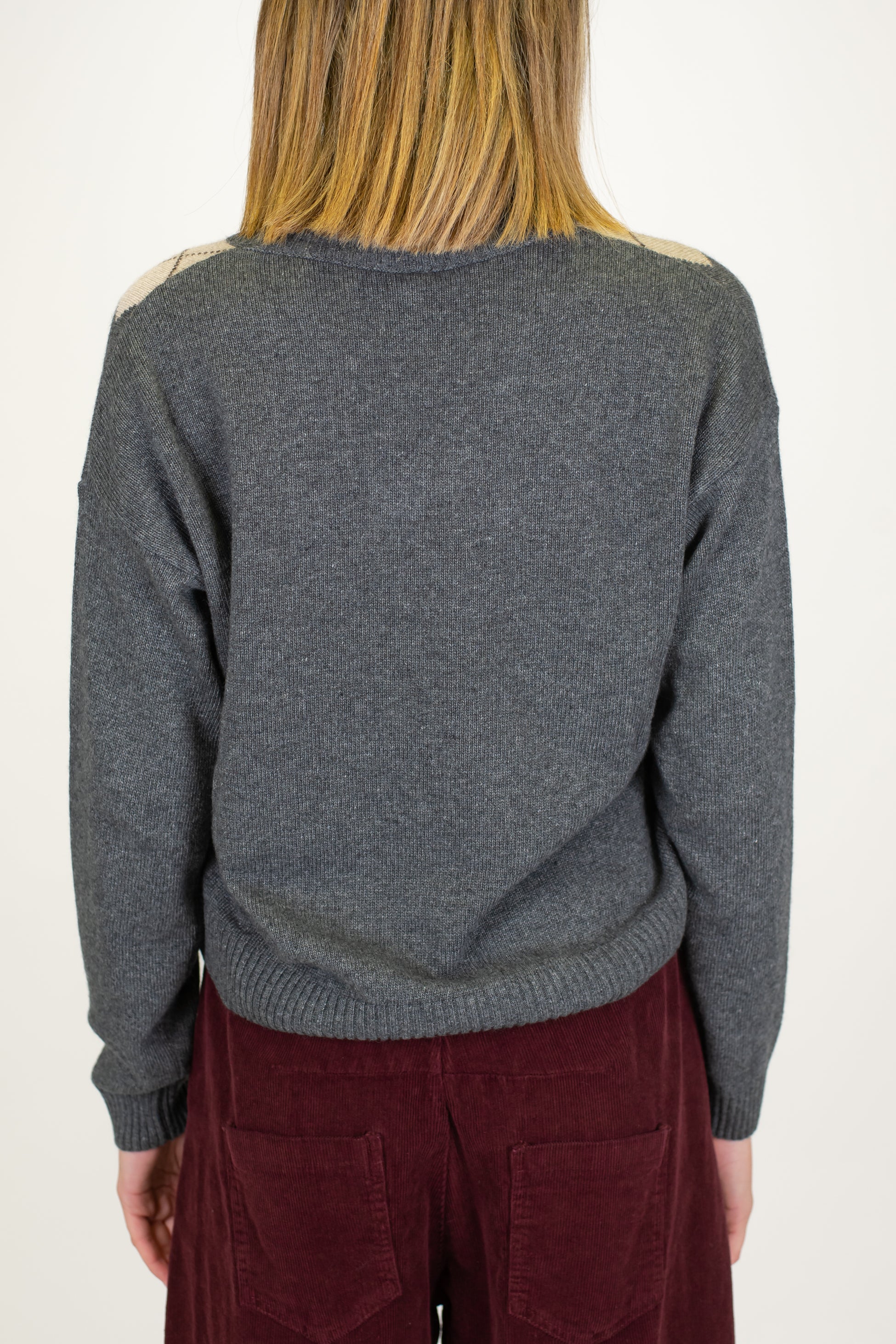 Tensione in - Maglia scollo V fantasia rombi a contrasto in misto lana e cashmere