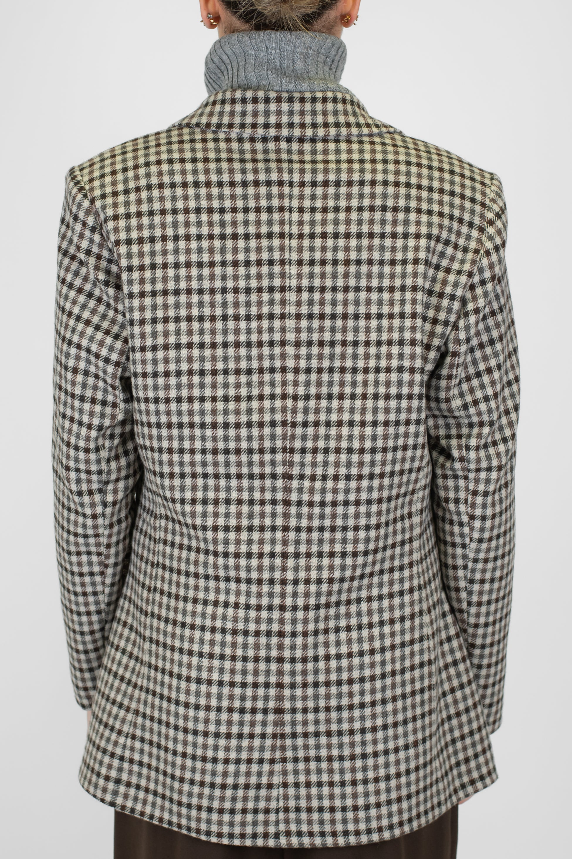 Tensione in - Giacca monopetto microfantasia quadri in misto lana con graffette sul rever