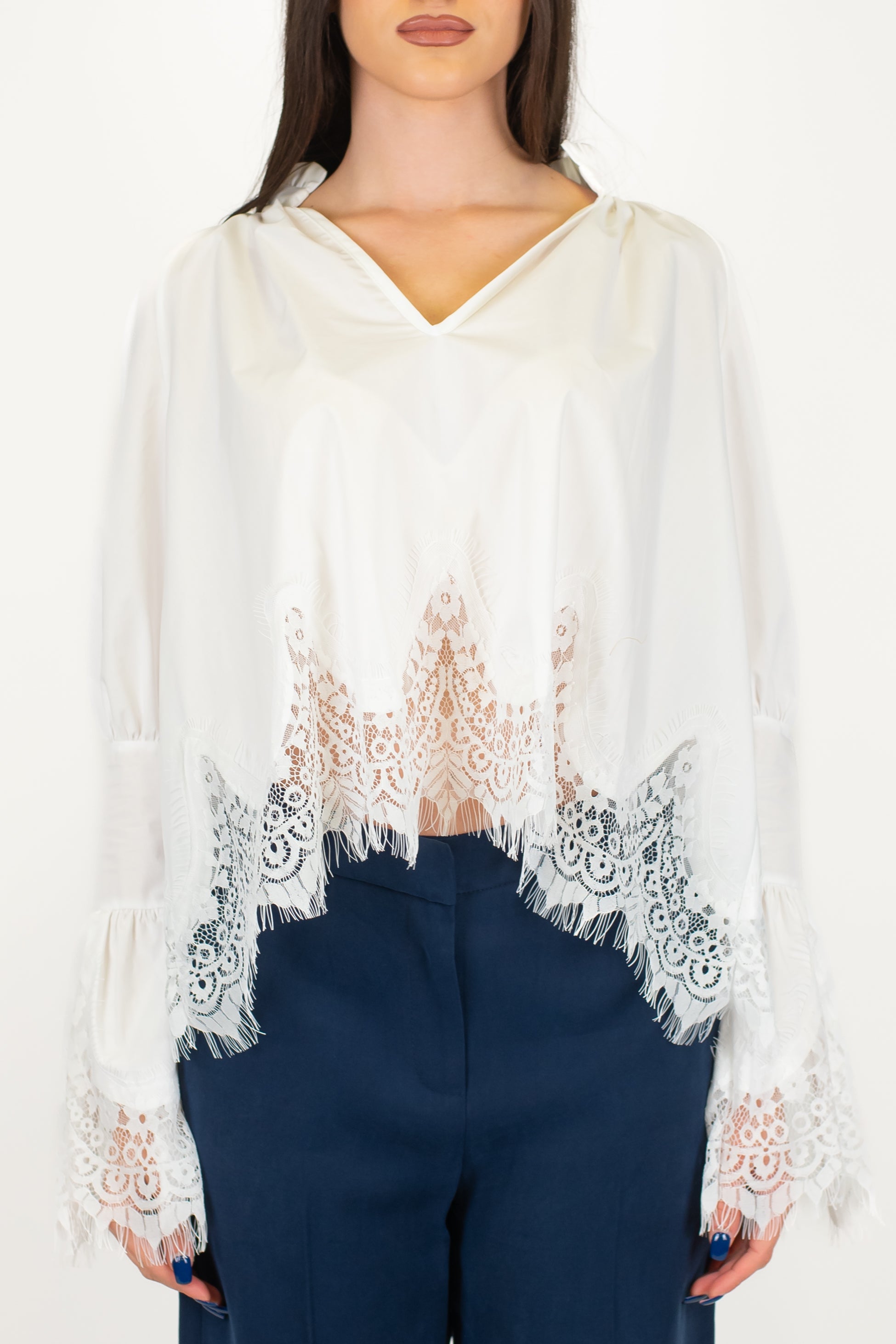 Haveone - Blusa scollo a V con fondo stondato in pizzo