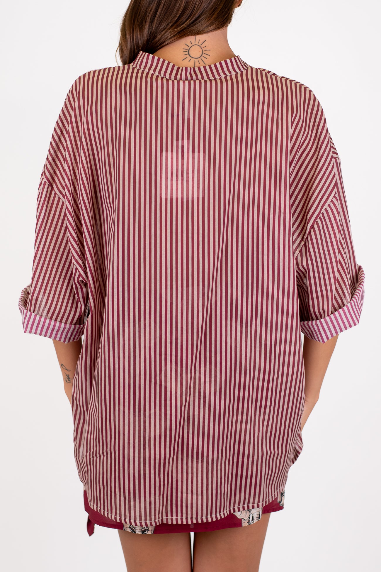 Tensione in - Camicia in misto mussola di cotone e seta a righe