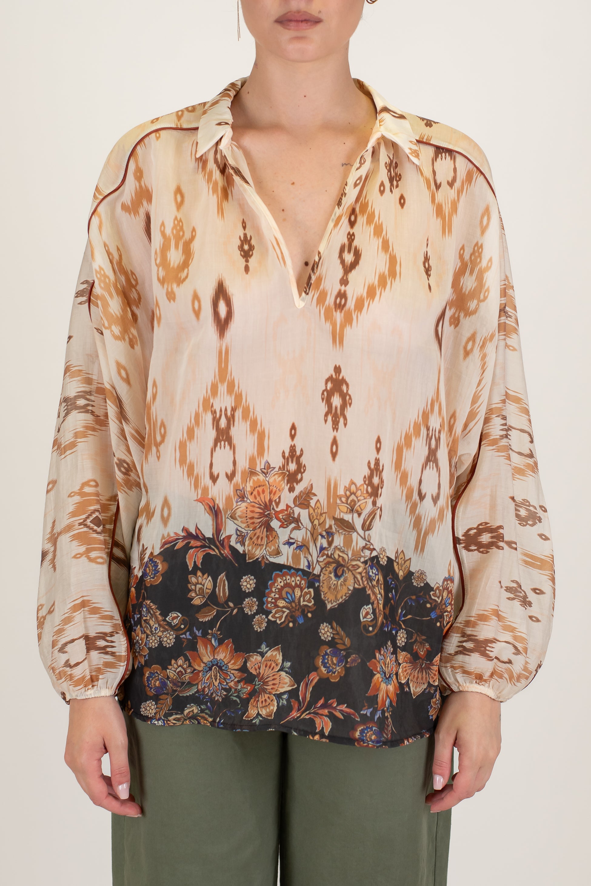 Dixie - Blusa fantasia astratta con scollo a V in lyocell