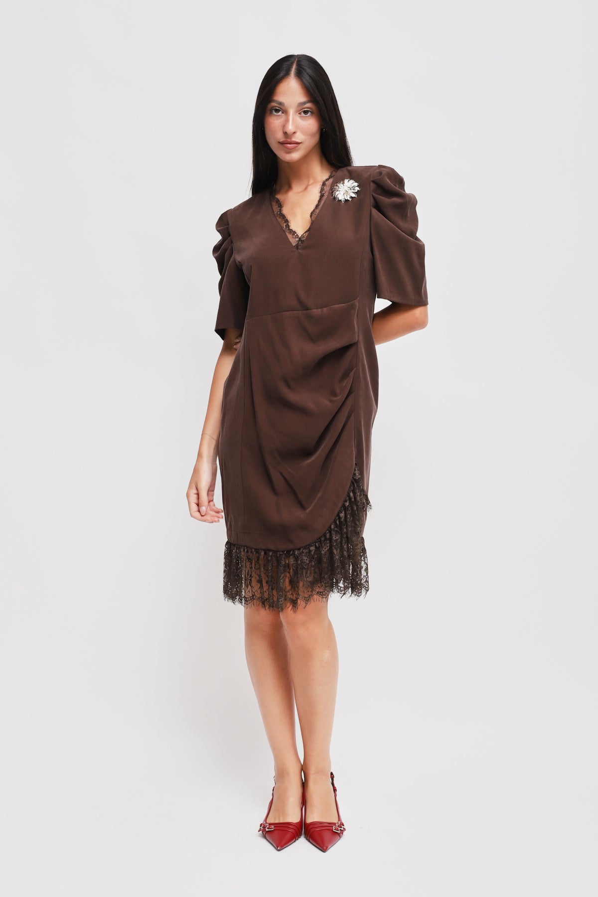 Maryley - Abito corto drappeggiato con dettaglio in pizzo