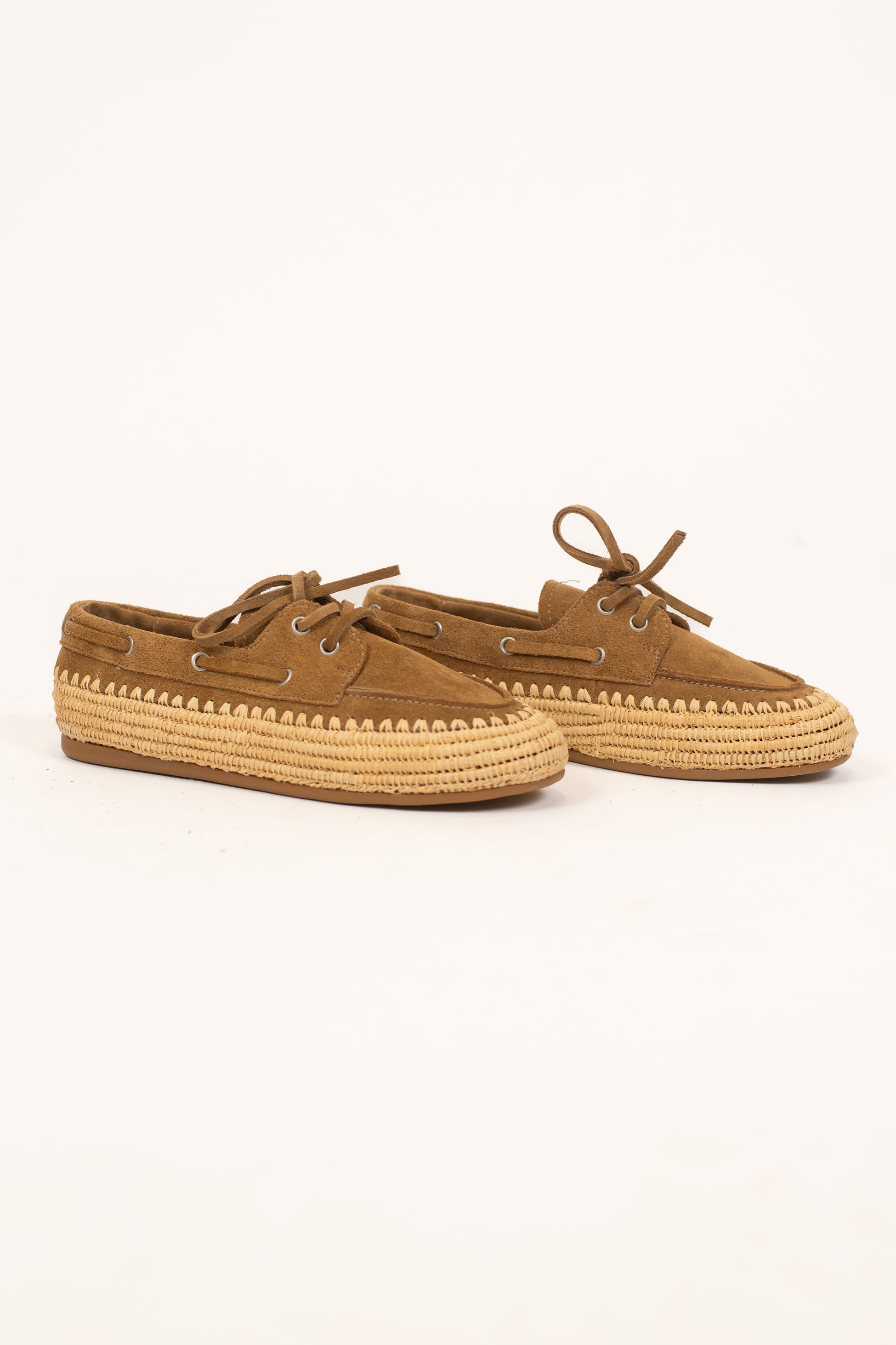 Ovyé - Mocassino in suede con lacci e bordo in corda