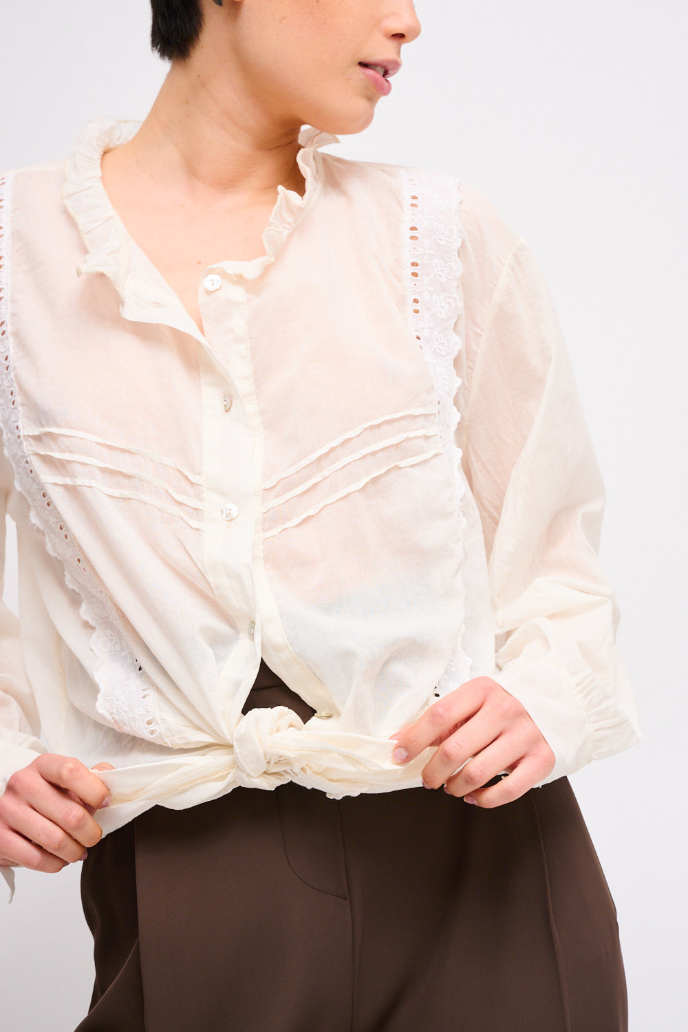 Maryley - Camicia in mussola di cotone con dettagli ricamati