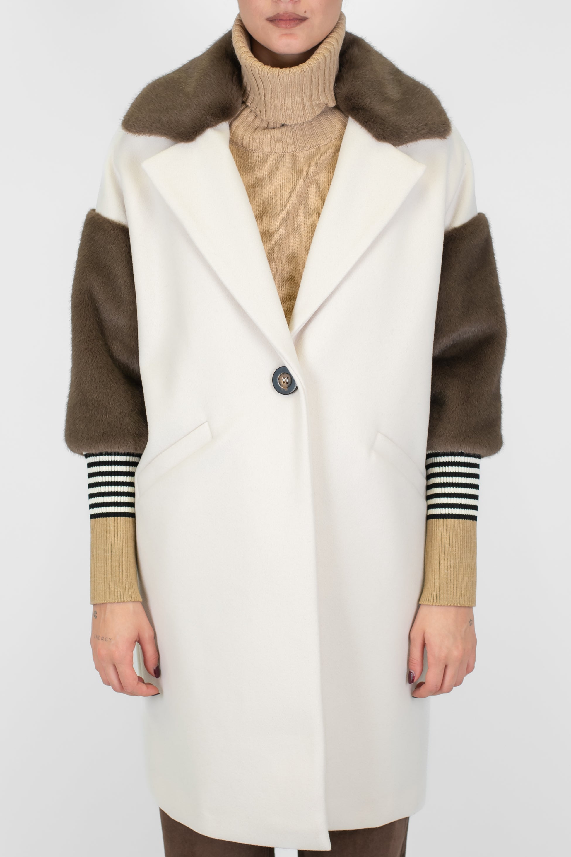 Maryley - Cappotto over monopetto con dettagli in ecopelliccia