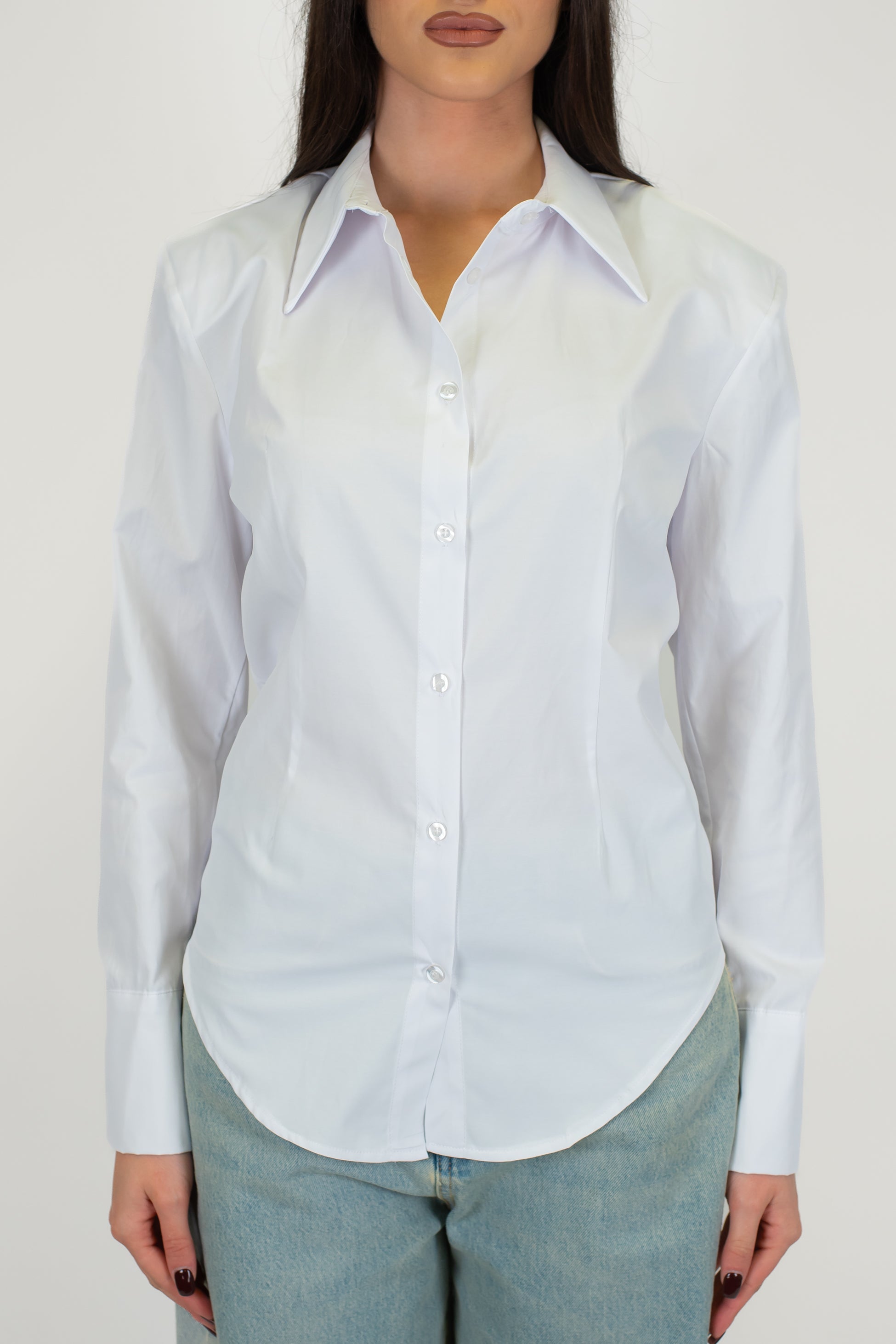 Tensione in - Camicia slim con spalline