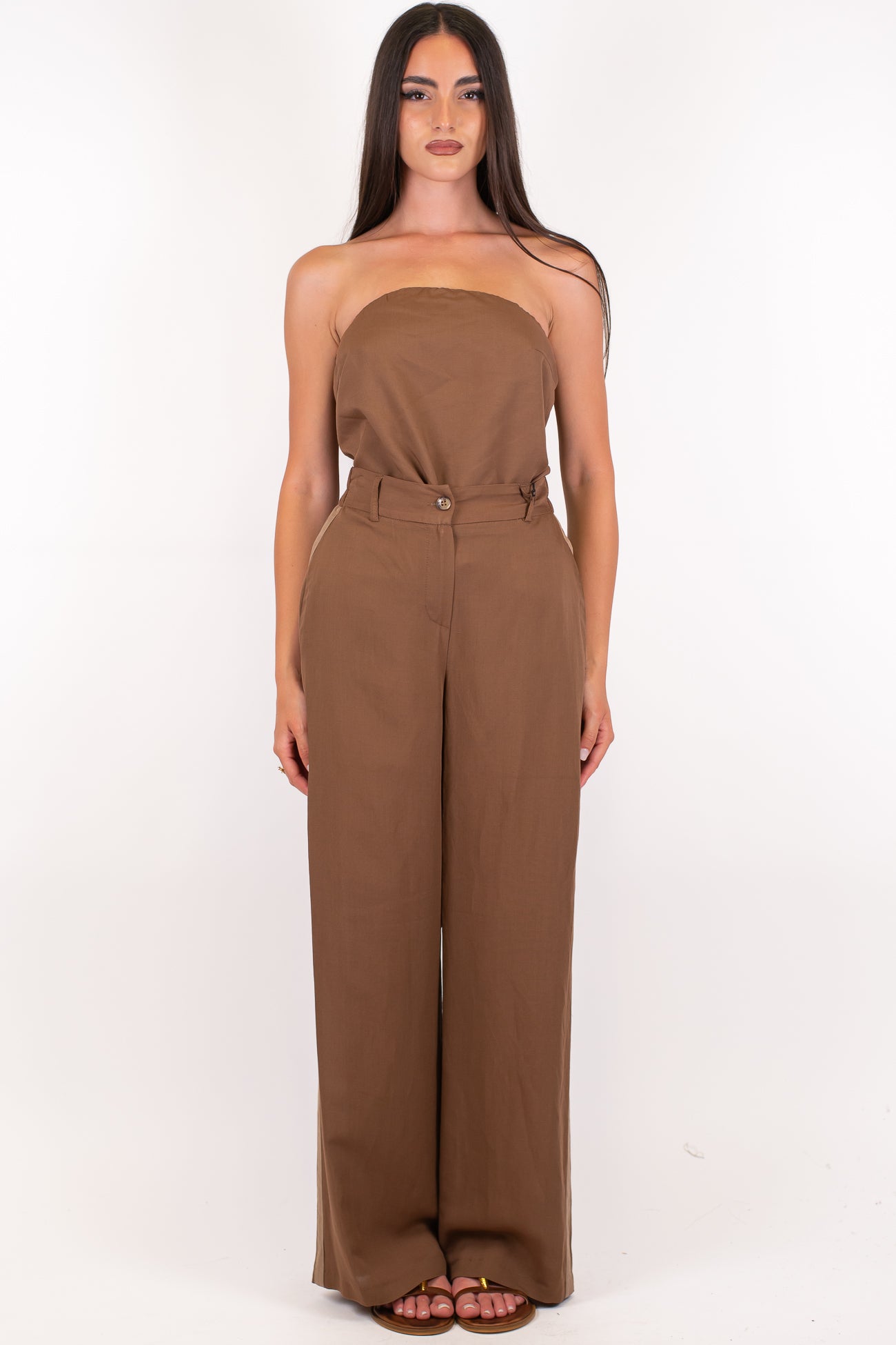 Tensione in - Coordinato in misto lino con top a fascia e pantalone palazzo con elastico sul retro