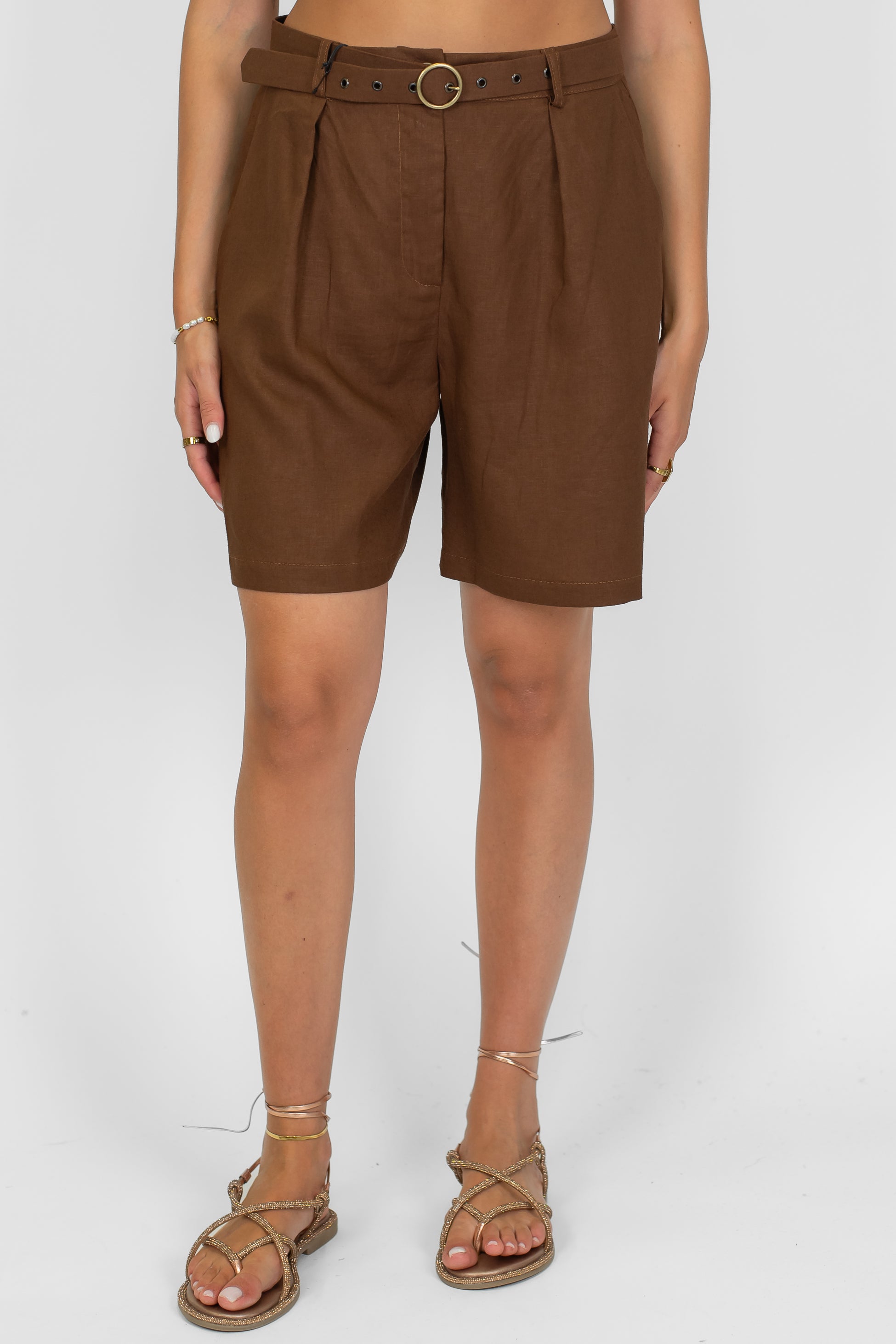 Tensione in - Bermuda in lino/viscosa con pinces