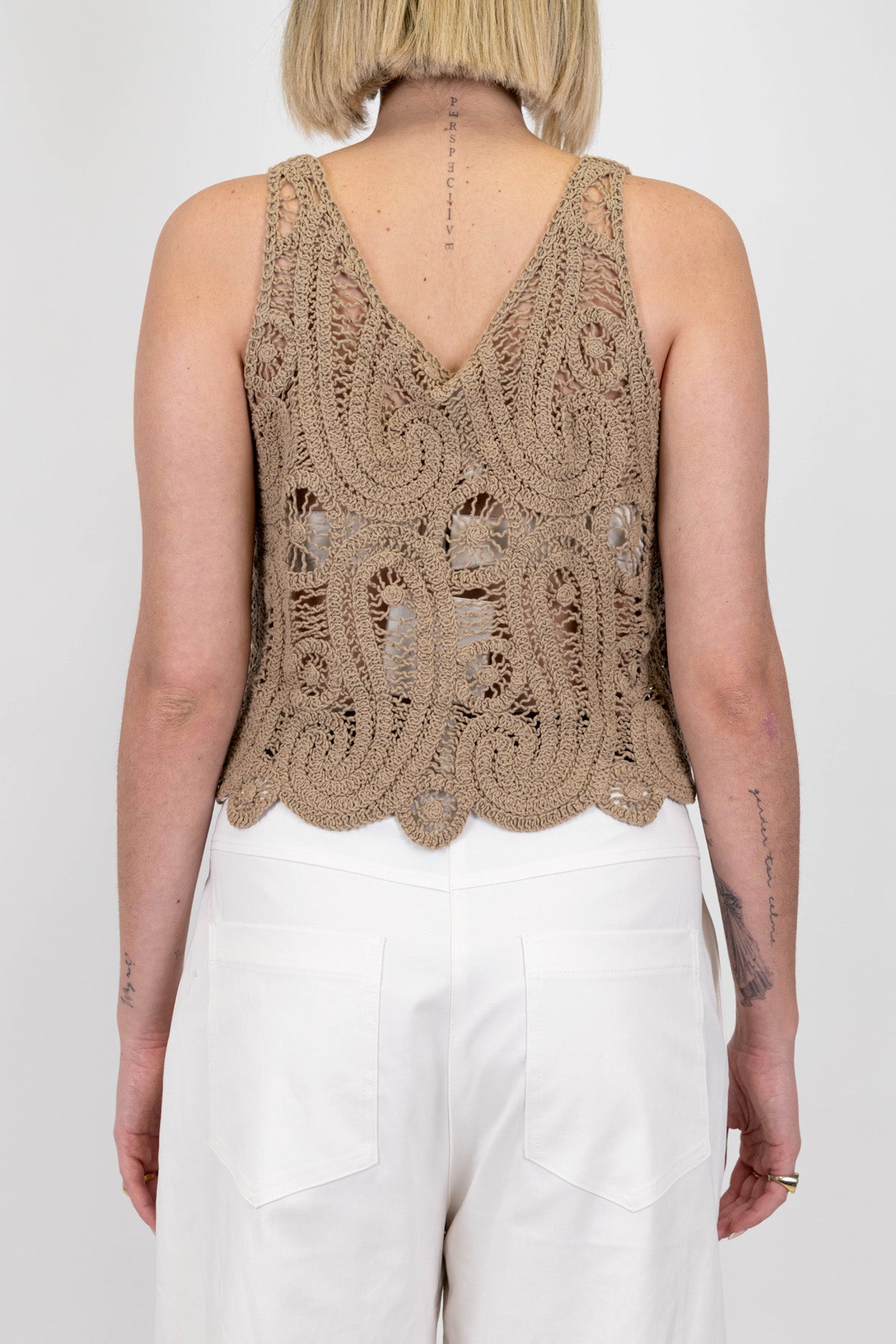 Tensione in - Top in crochet