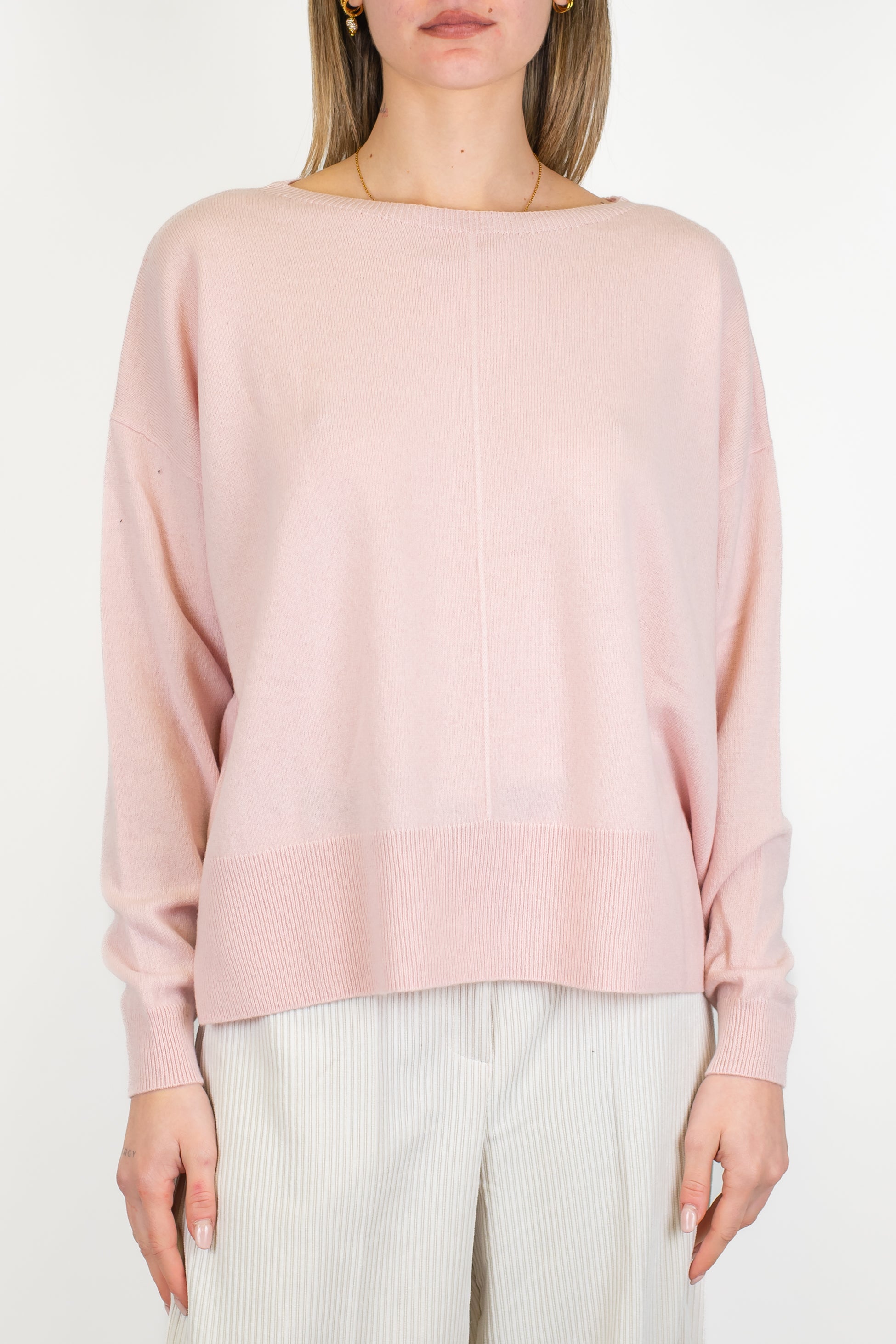 Tensione in - Maglia scollo a barca in pura lana