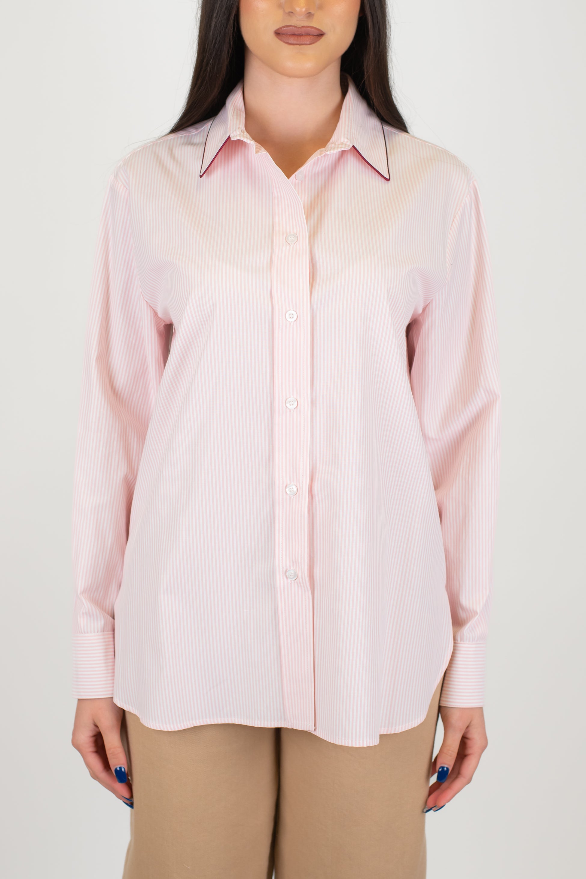 Tensione in - Camicia fantasia a righe con profilo a contrasto