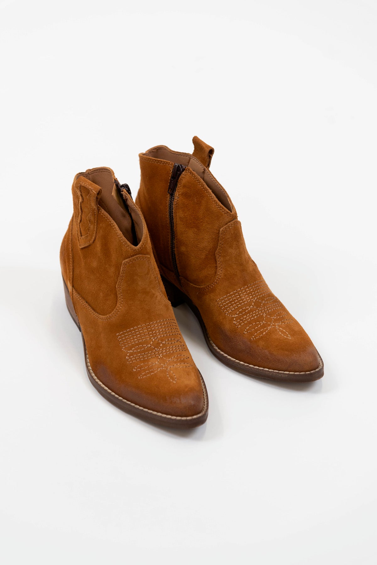 Ovyé - Texano in camoscio spazzolato con zip laterale