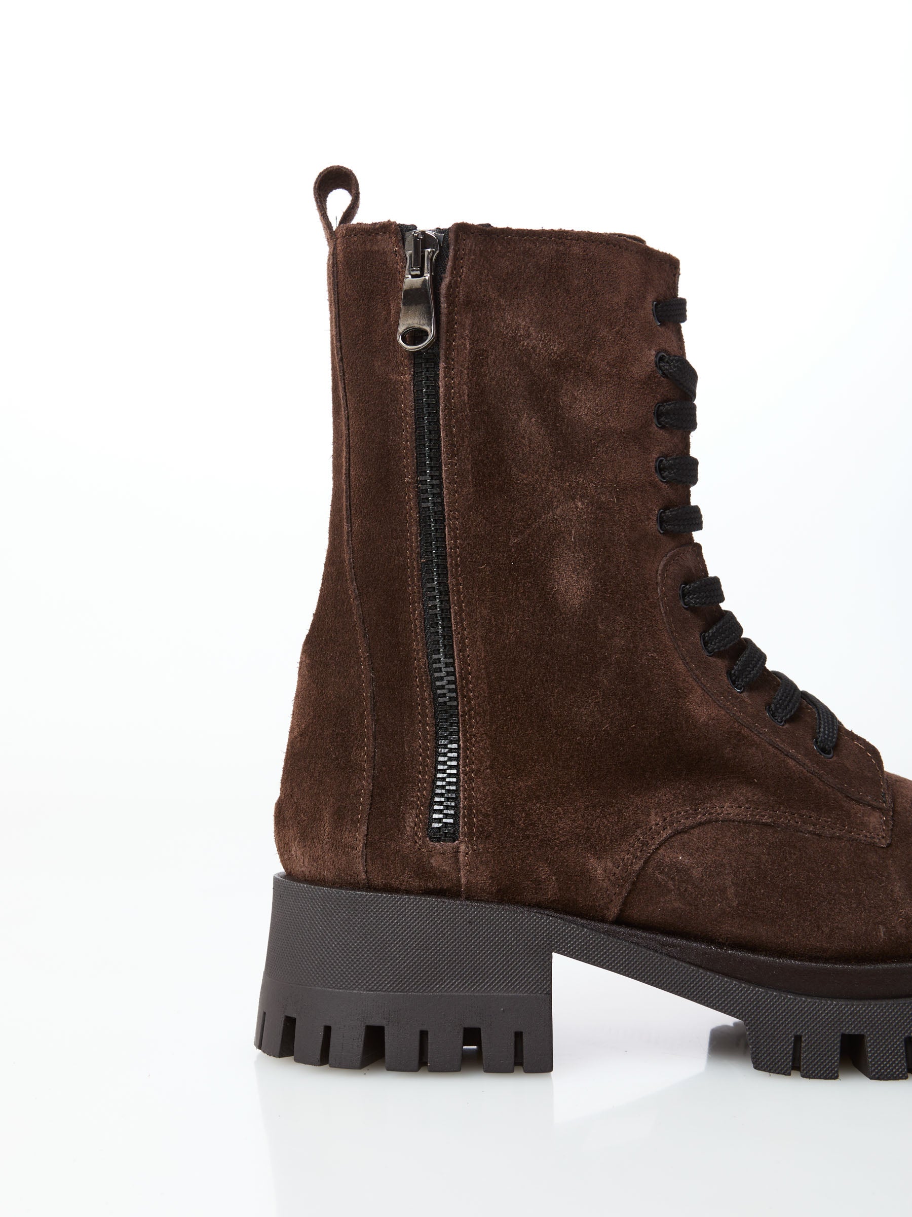 Ovyè - Anfibio In Camoscio