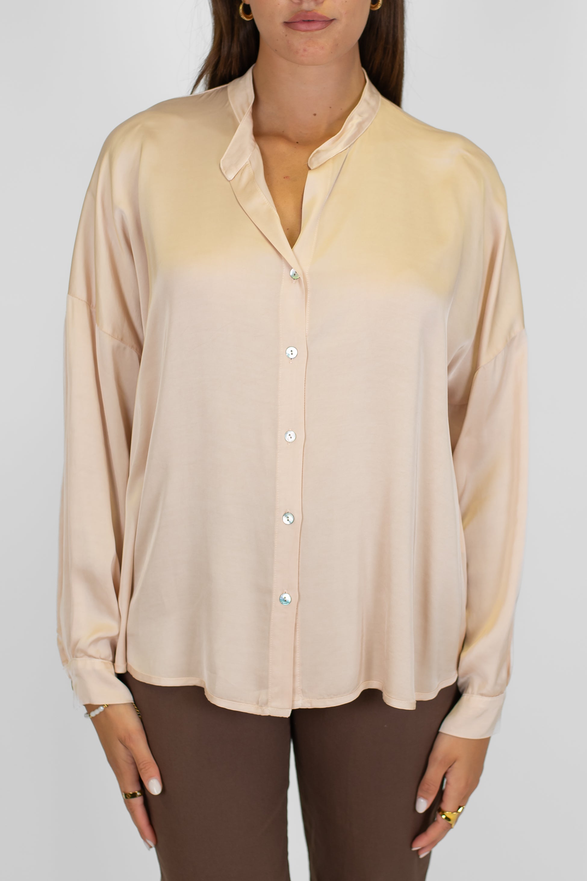 Motel - Camicia tinta unita in viscosa con collo coreano