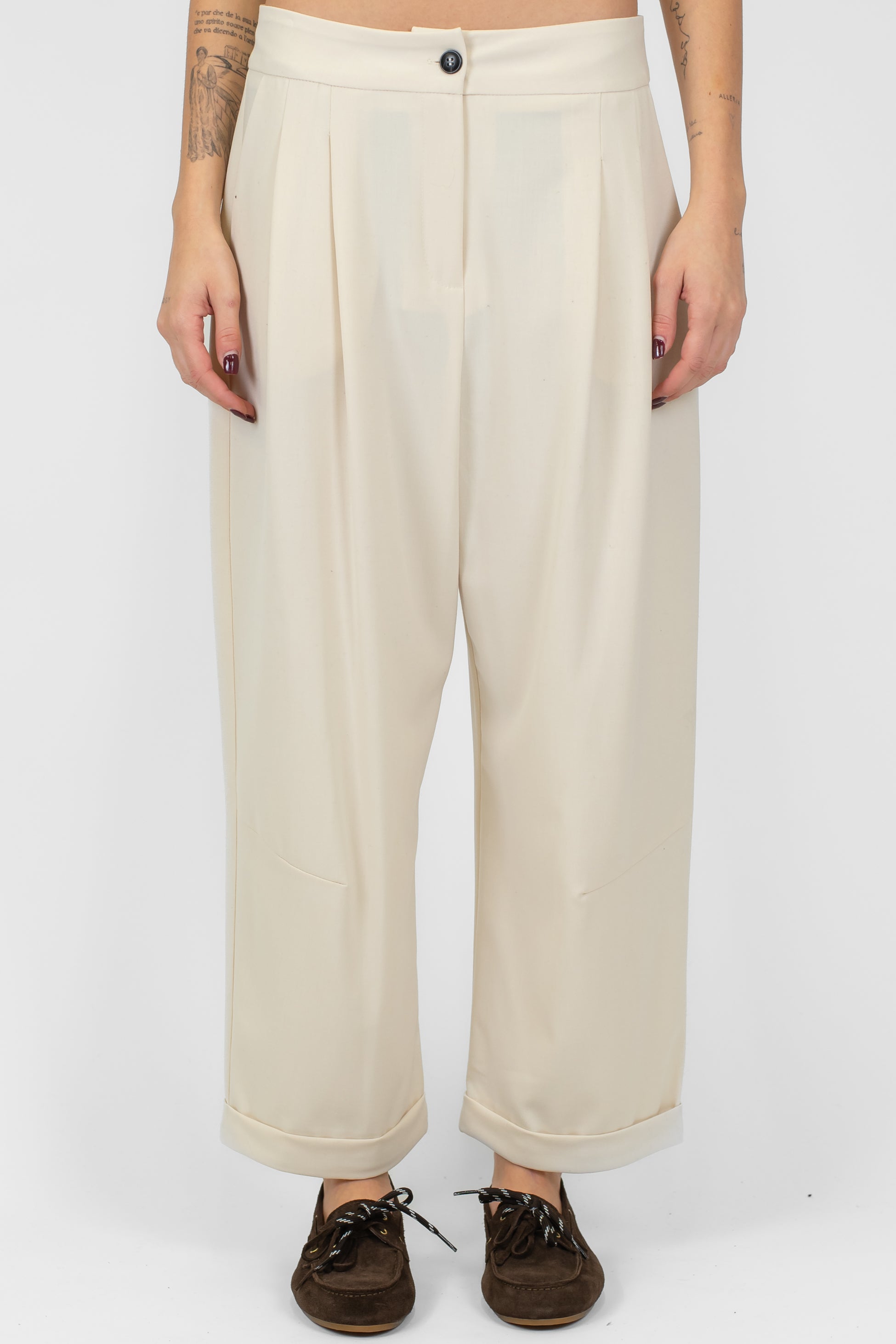 Tensione in - Pantalone balloon a vita bassa con pinces