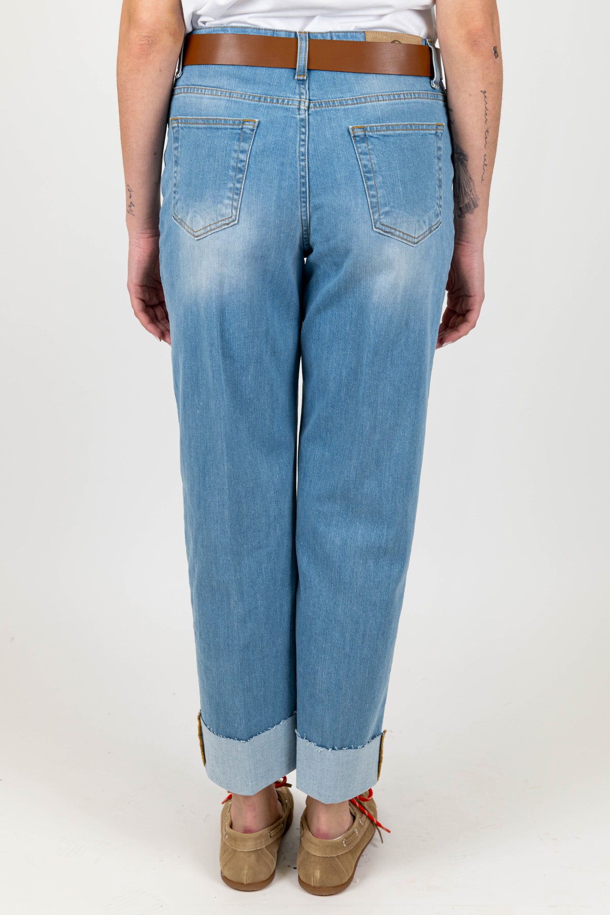 Haveone - Jeans modello Mandy lavaggio chiaro con maxi risvolto sul fondo