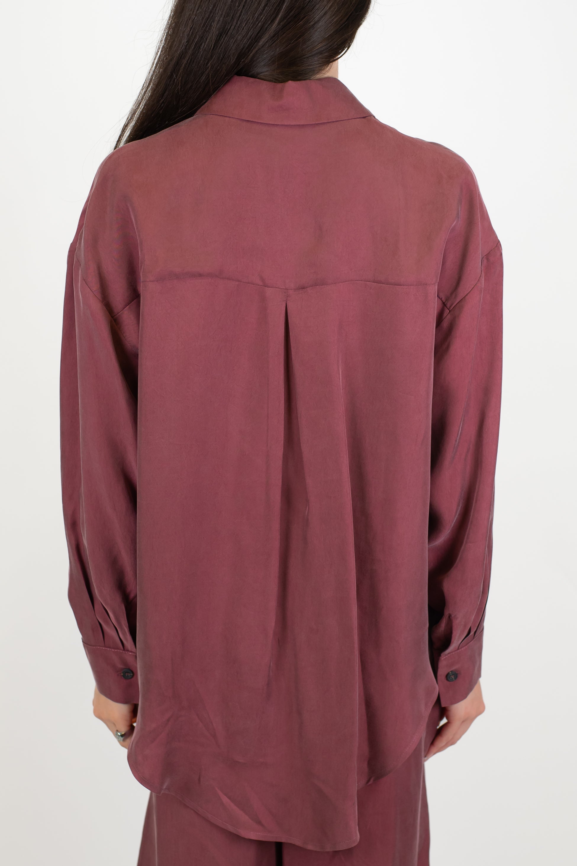 Tensione in - Camicia tinta unita in cupro