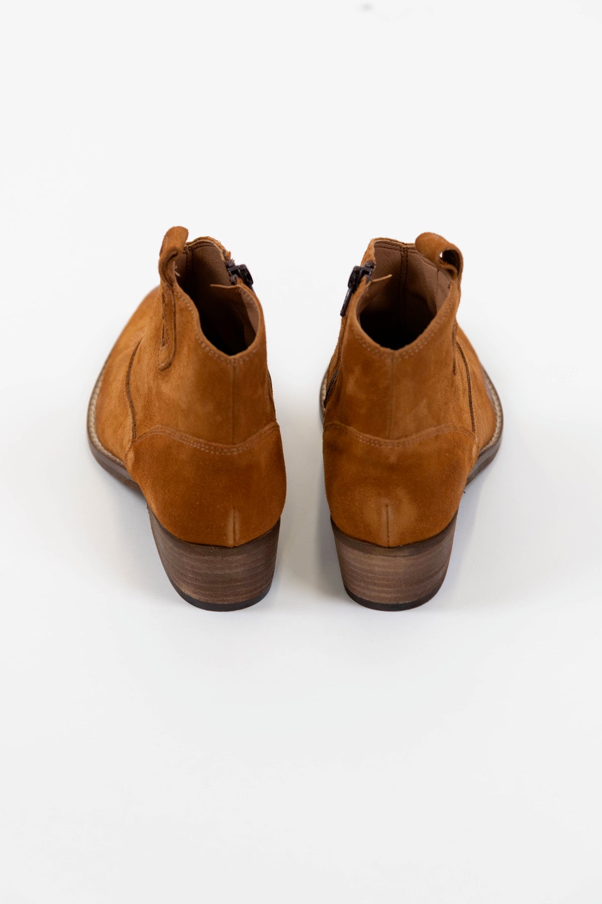 Ovyé - Texano in camoscio spazzolato con zip laterale