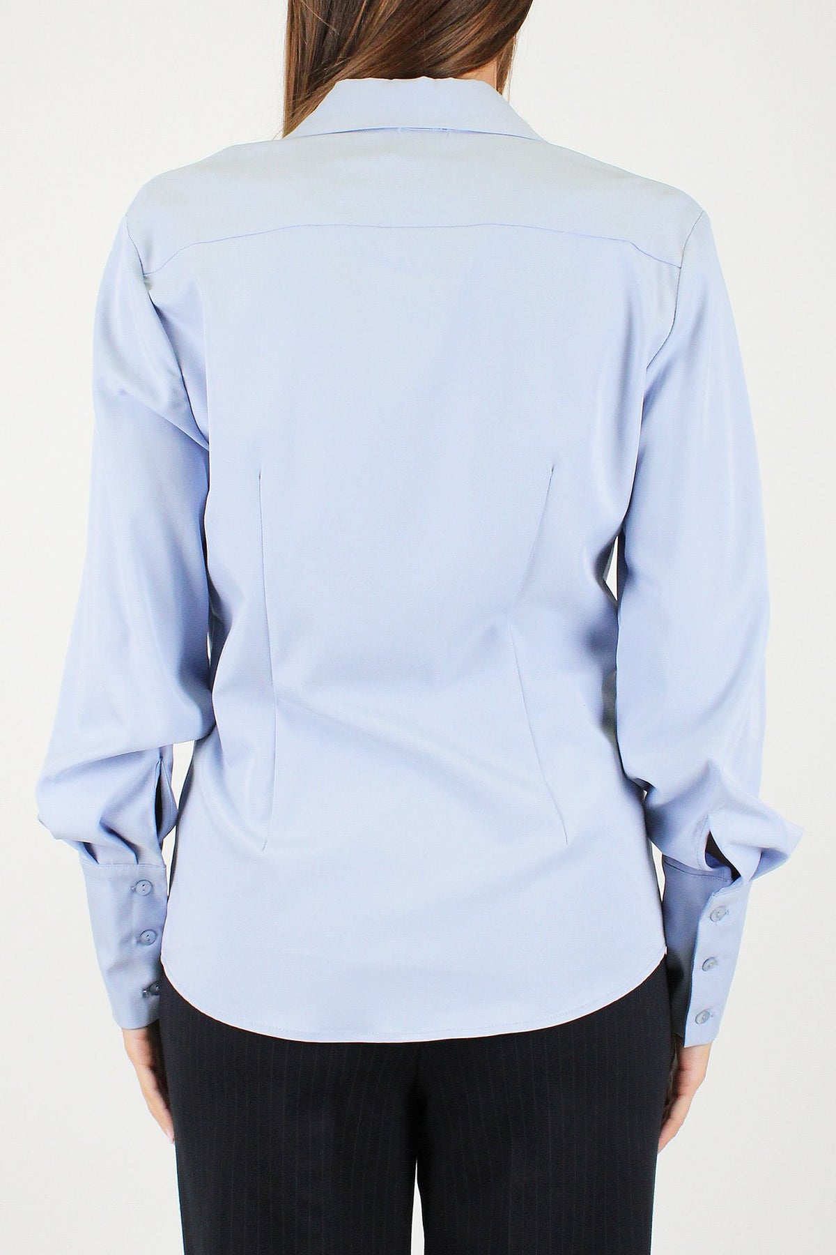 Maryley - Camicia sfiancata in viscosa pesante con chiusura a scomparsa e polsino ampio