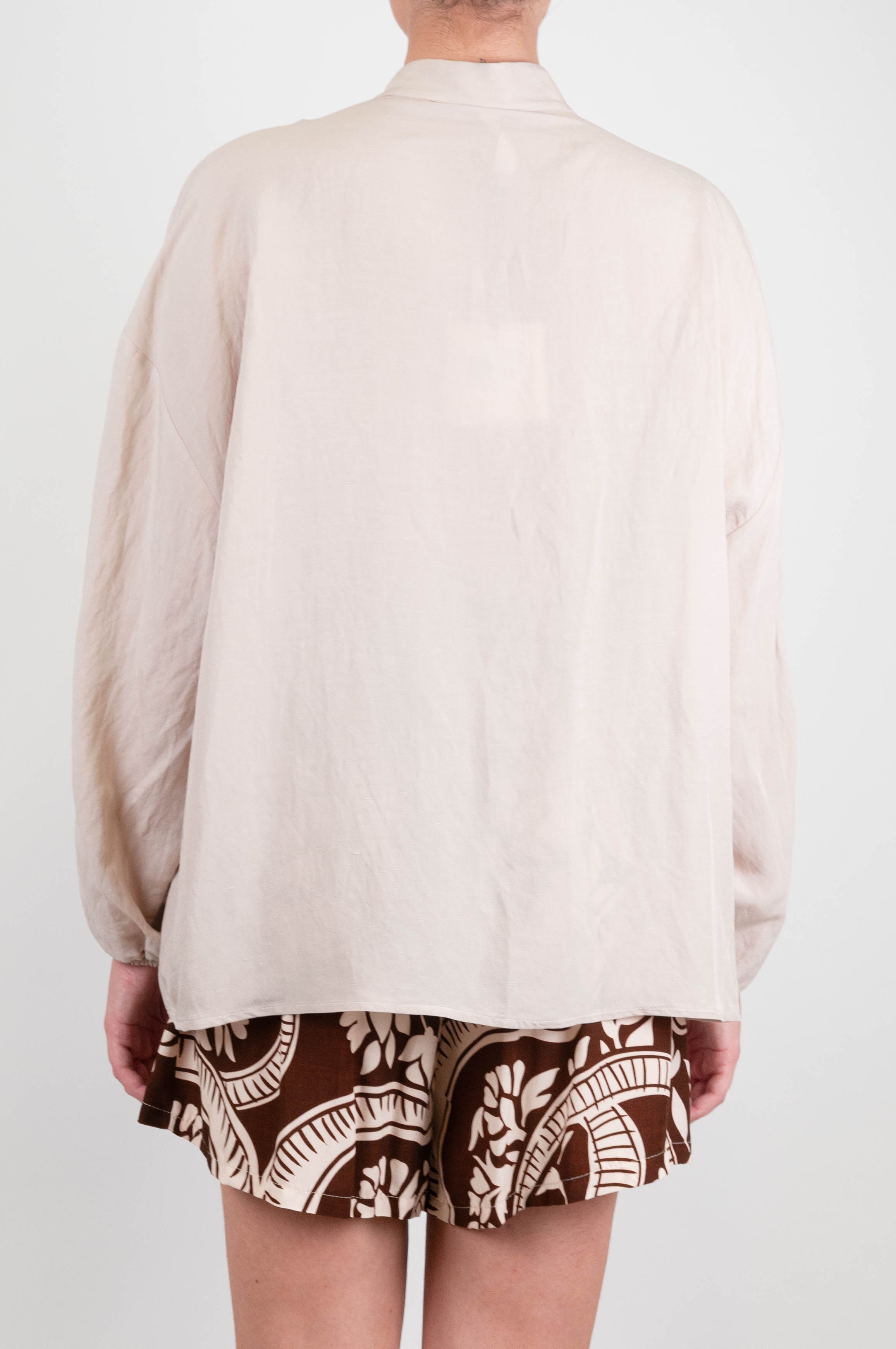 Tensione in - Camicia in misto viscosa e lino con collo coreano